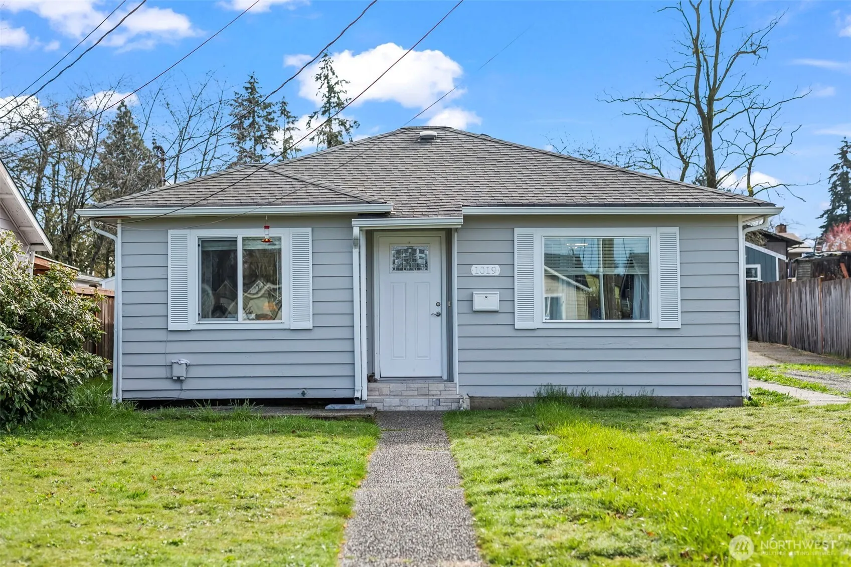 Property photo for 1019 S Oxford Street, Tacoma