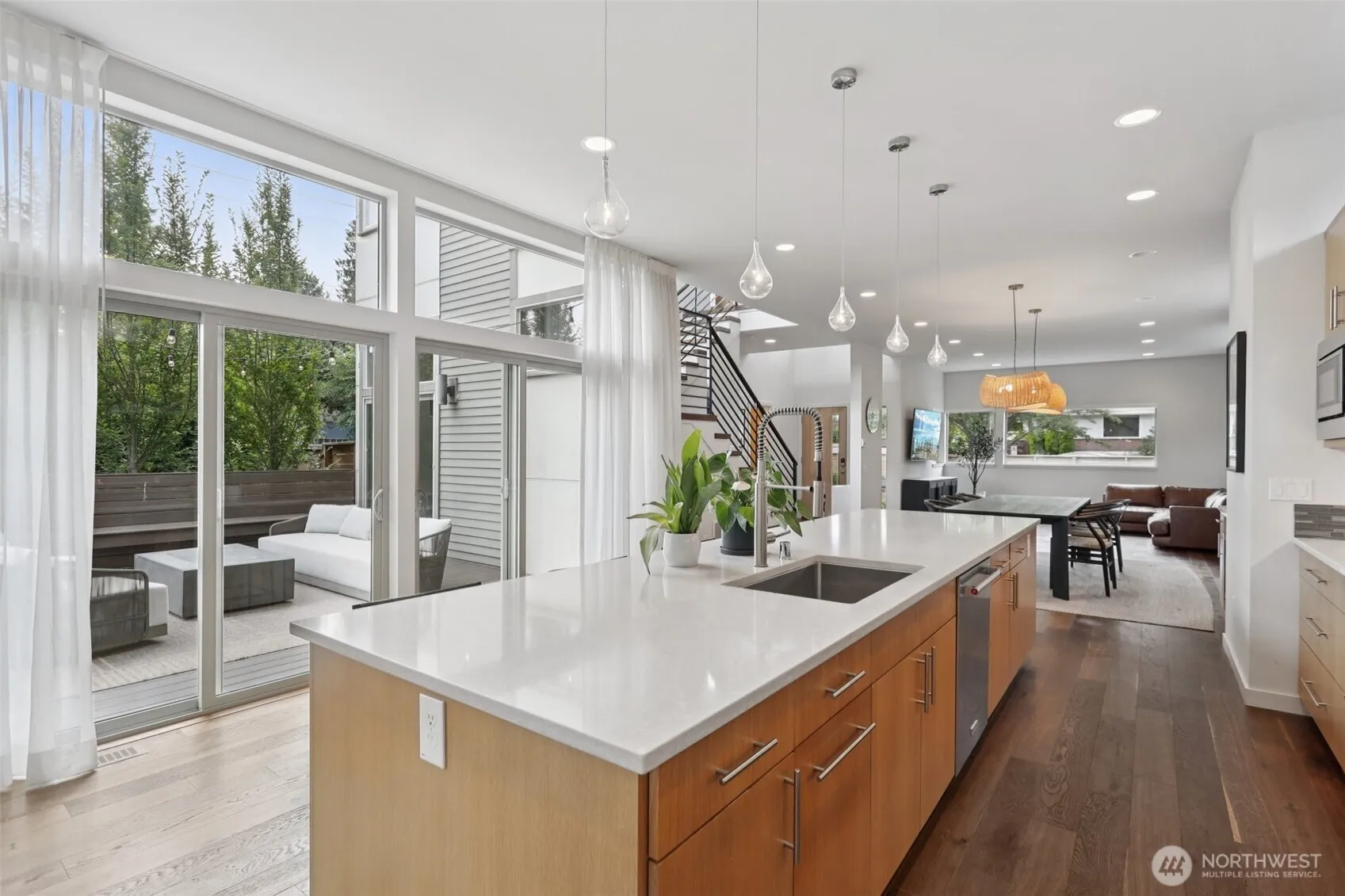Property photo for 5956 38th Avenue Sw, Seattle photo 5