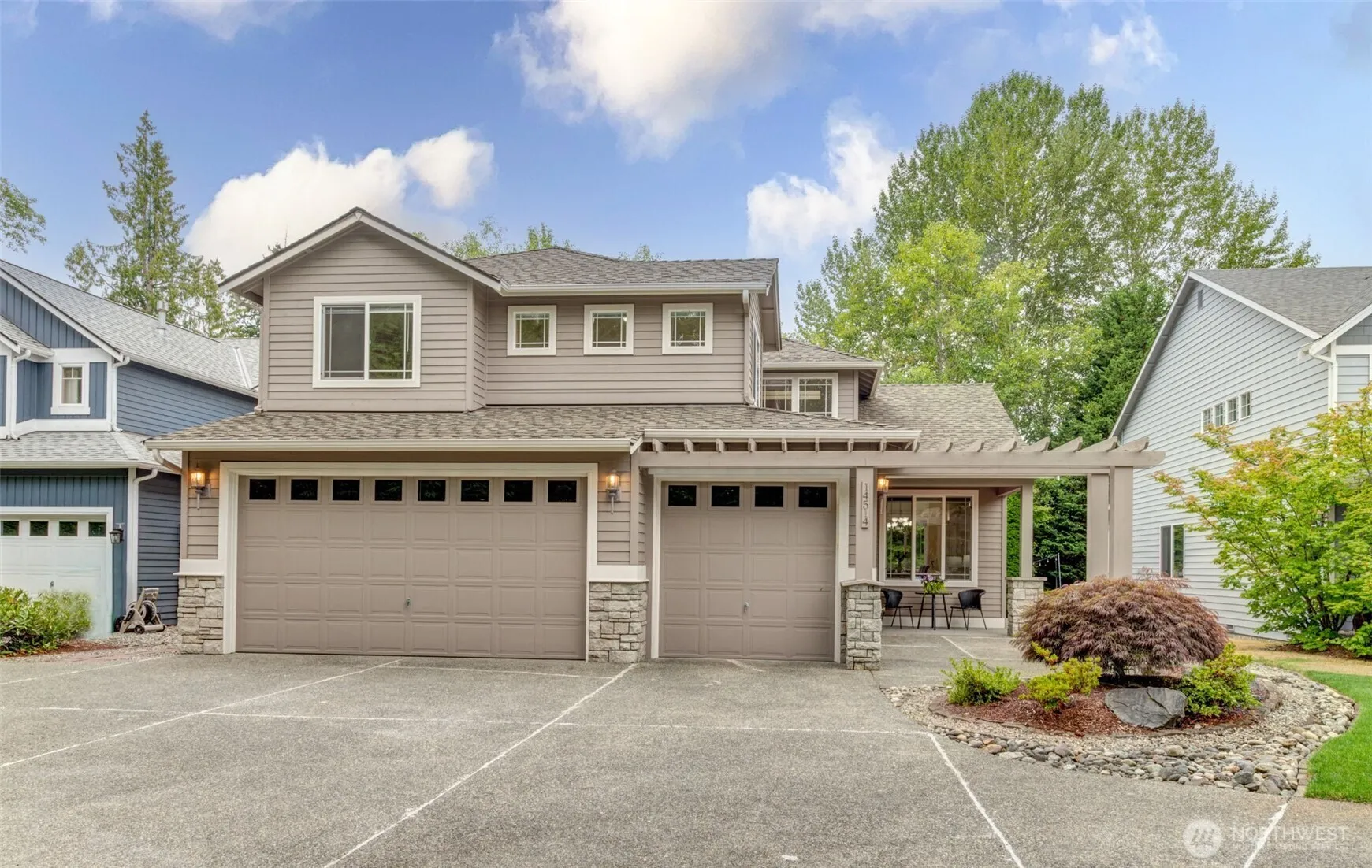 Property photo for 14514 20th Avenue W, Lynnwood photo 2