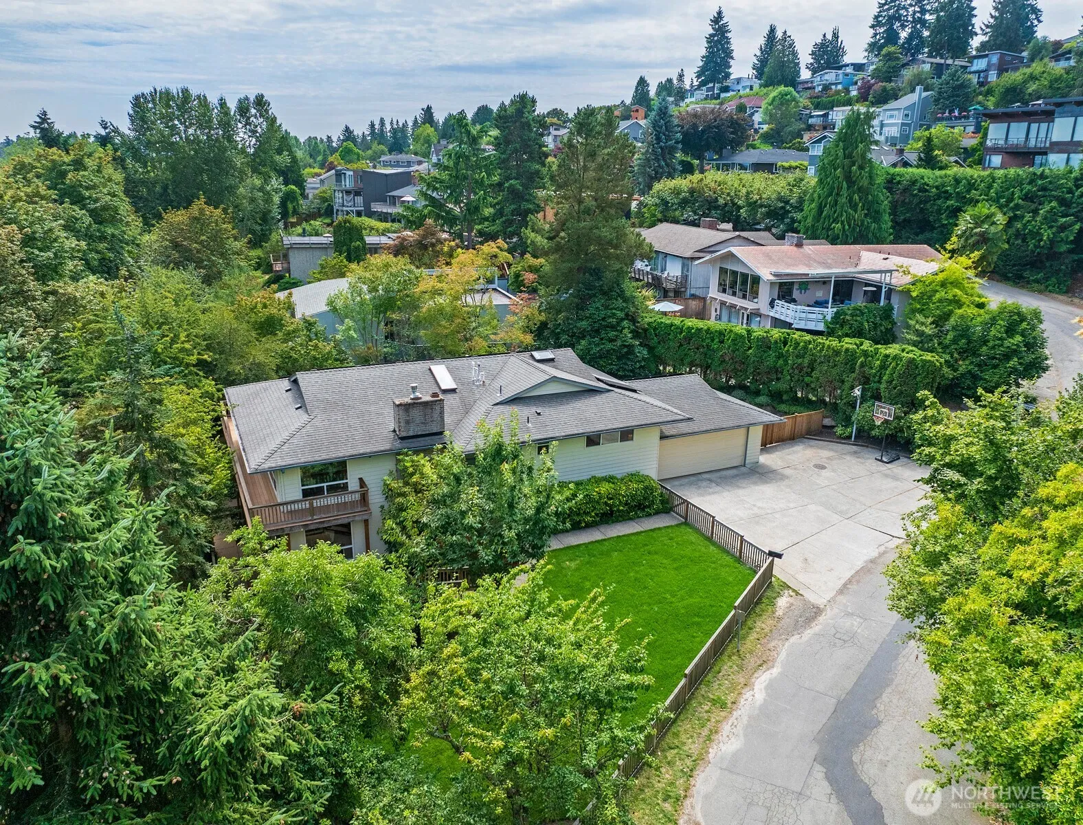 Property photo for 7540 58th Avenue Ne, Seattle photo 4
