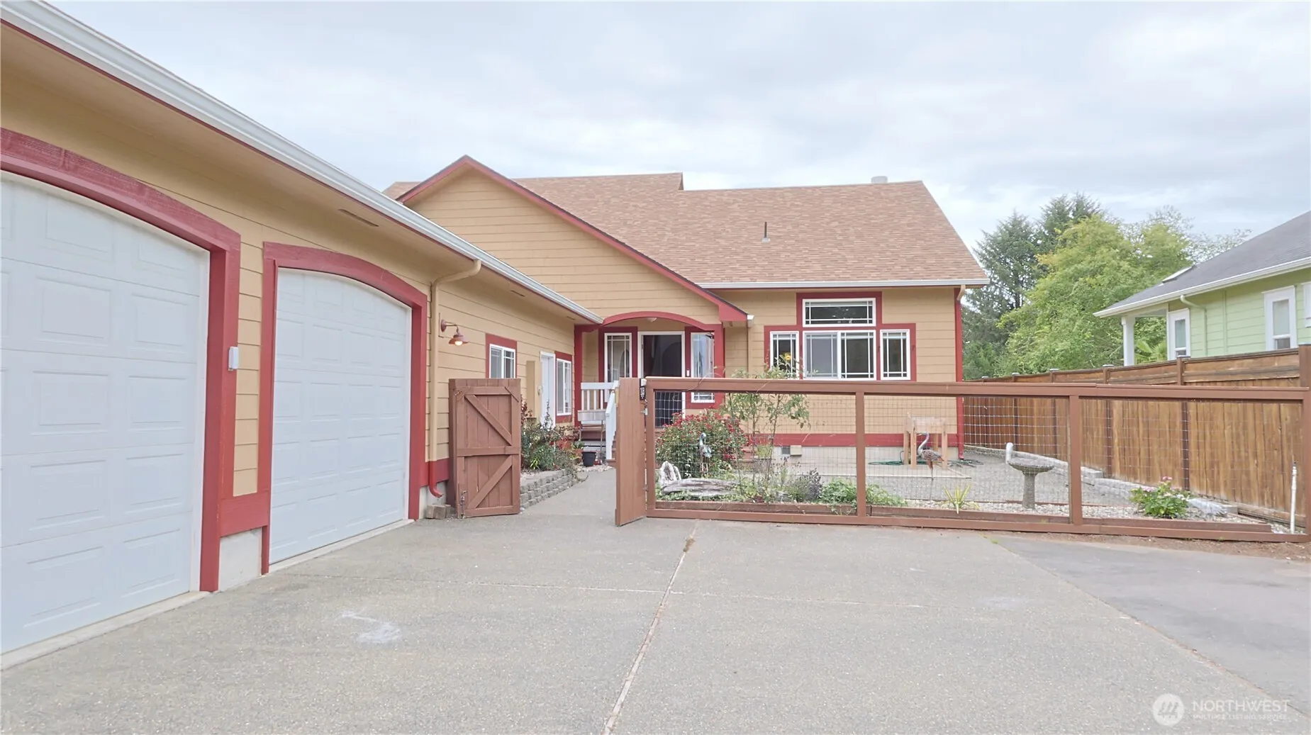 Property photo for 108 Bass Avenue Ne, Ocean Shores photo 4