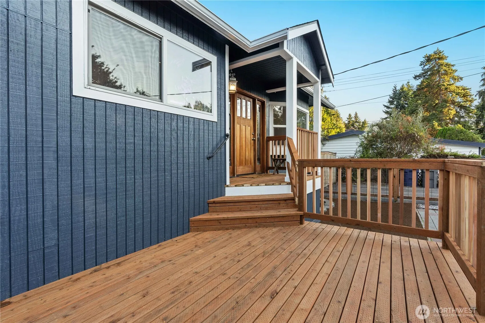 Property photo for 11086 25th Avenue Sw, Seattle photo 3