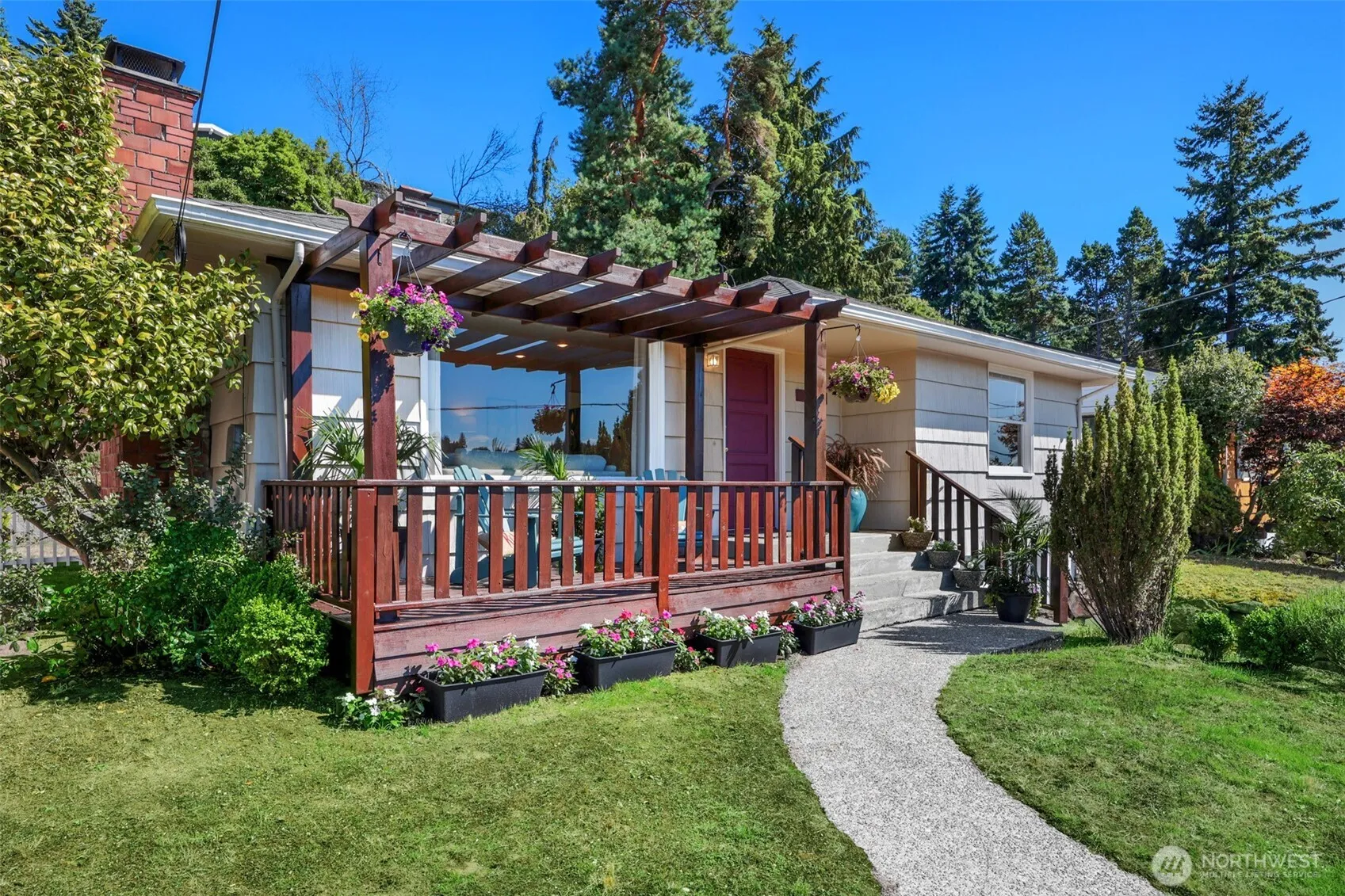 Property photo for 3218 31st Avenue W, Seattle photo 5