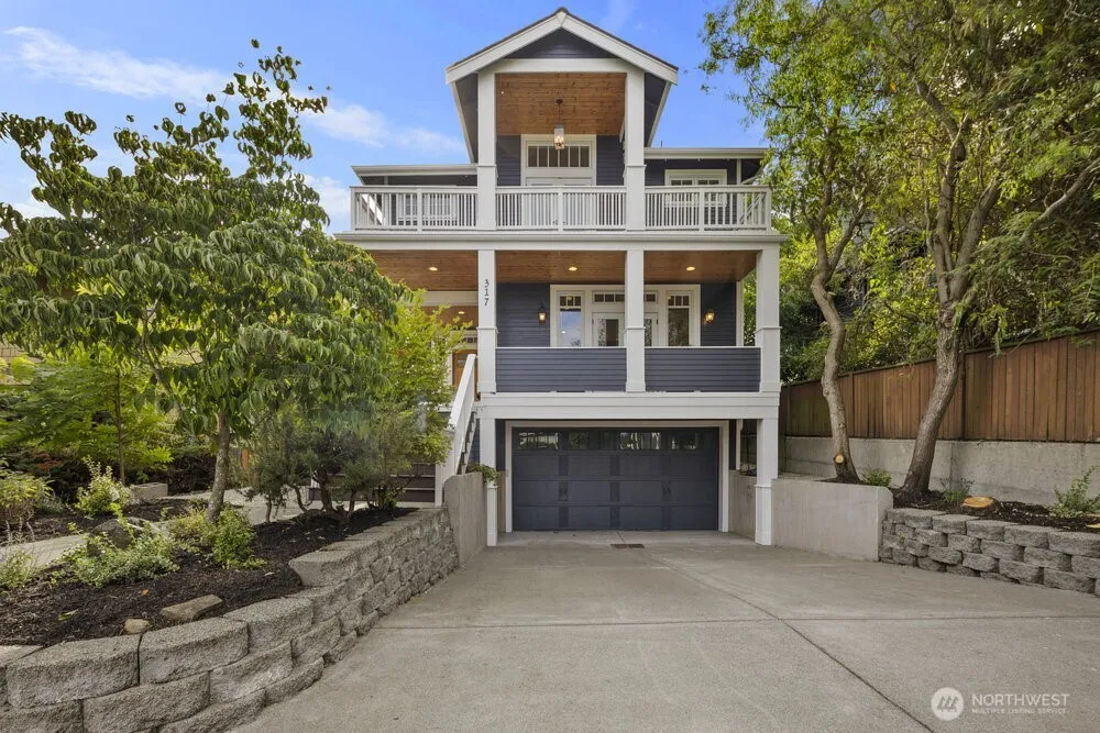 Property photo for 317 31st Avenue, Seattle