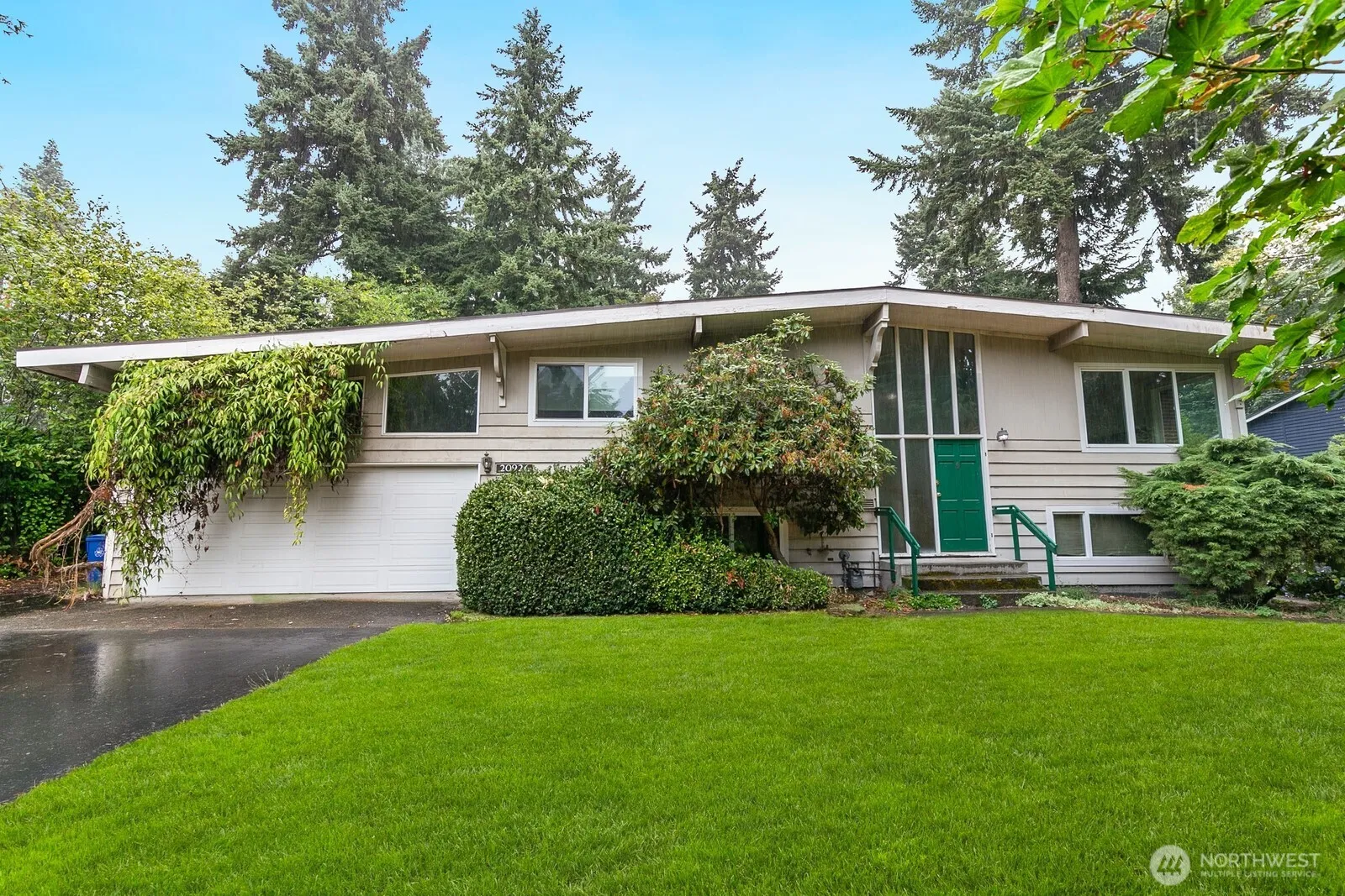 Property photo for 20926 Marine View Drive Sw, Normandy Park