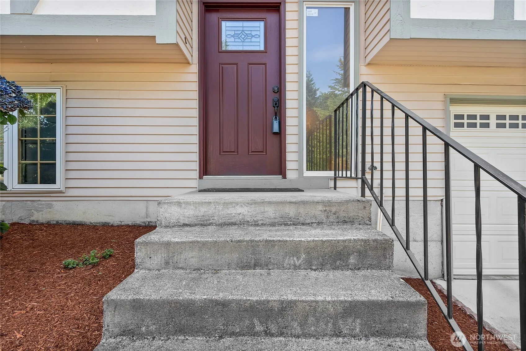 Property photo for 1605 Index Avenue Se, Renton photo 4