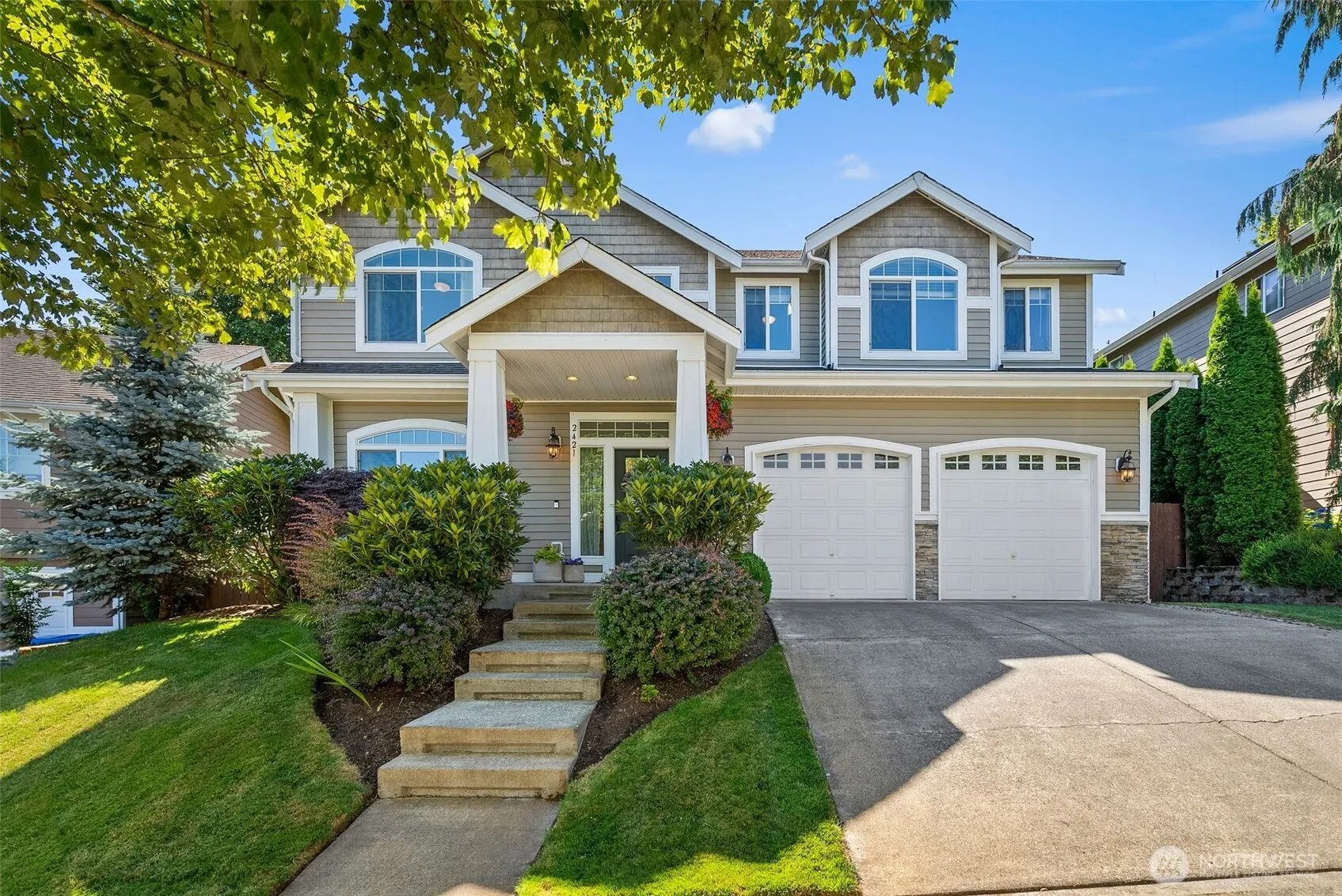 Property photo for 2421 Chateau Drive, Puyallup