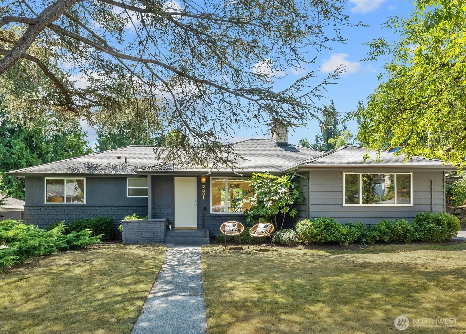 Property photo for 2531 Ne 105th Place, Seattle