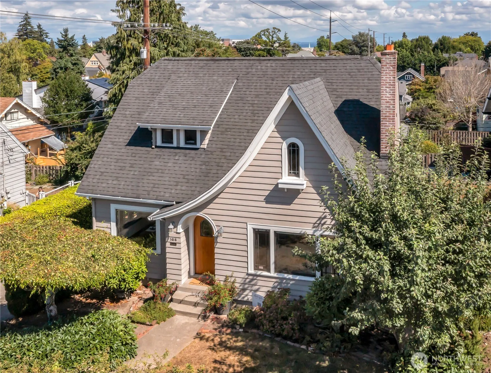 Property photo for 1414 N 7th Street, Tacoma photo 2