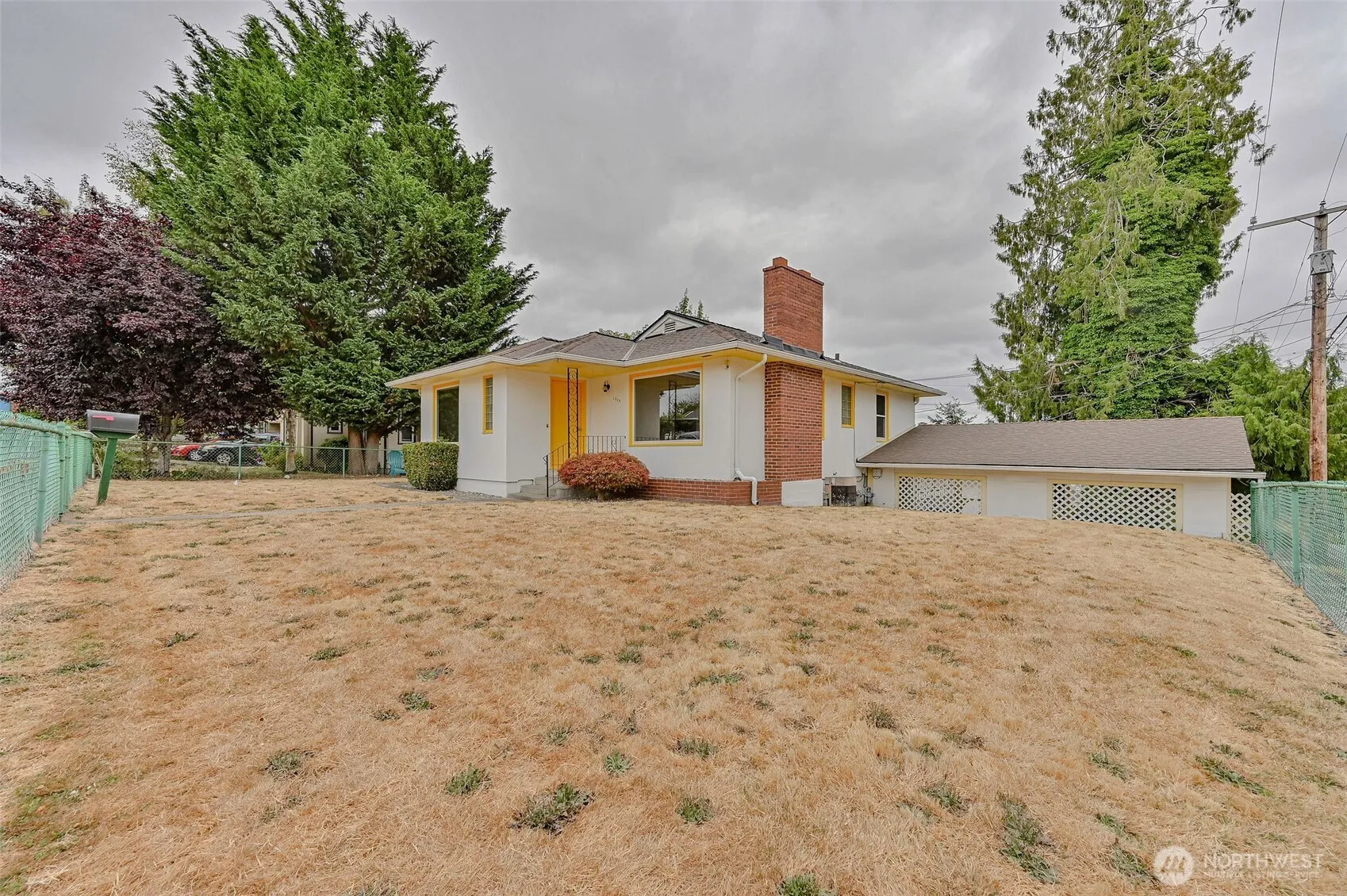 Property photo for 1904 Rainier Avenue, Bremerton photo 2