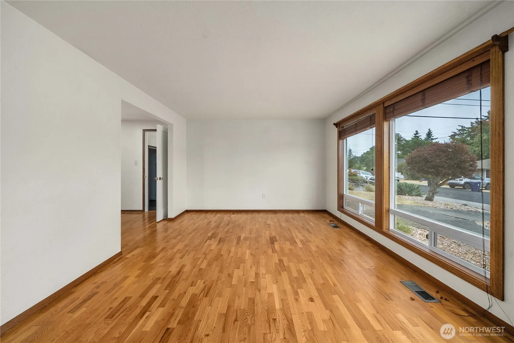 Property photo for 4213 N Highland Avenue, Tacoma photo 5