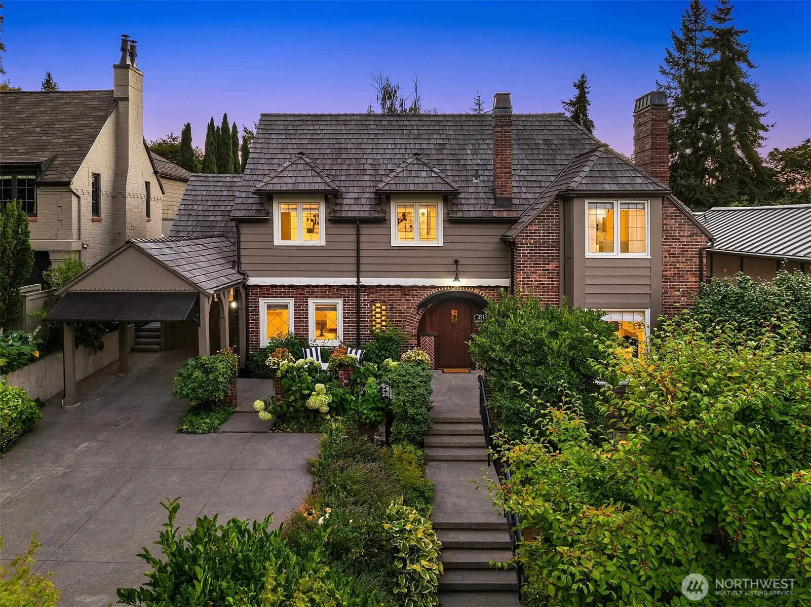Property photo for 321 36th Avenue E, Seattle