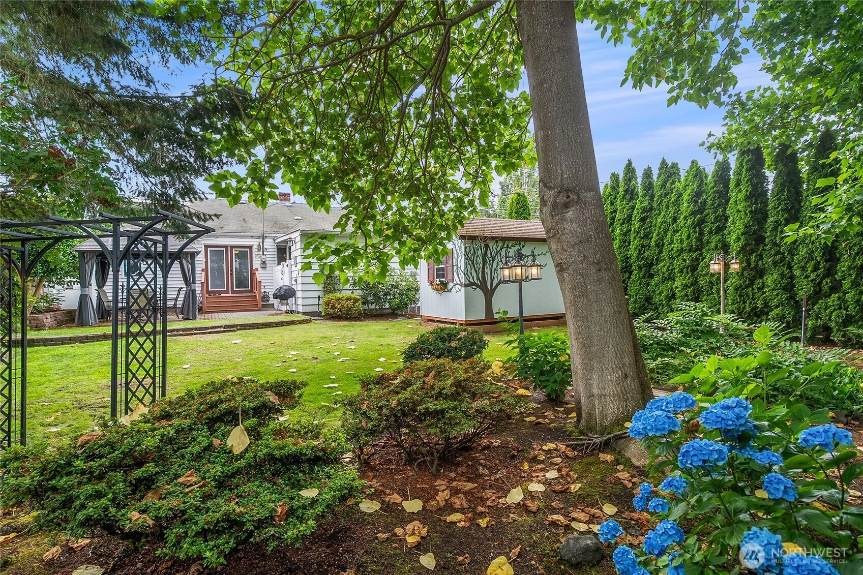 Property photo for 2658 35th Avenue W, Seattle