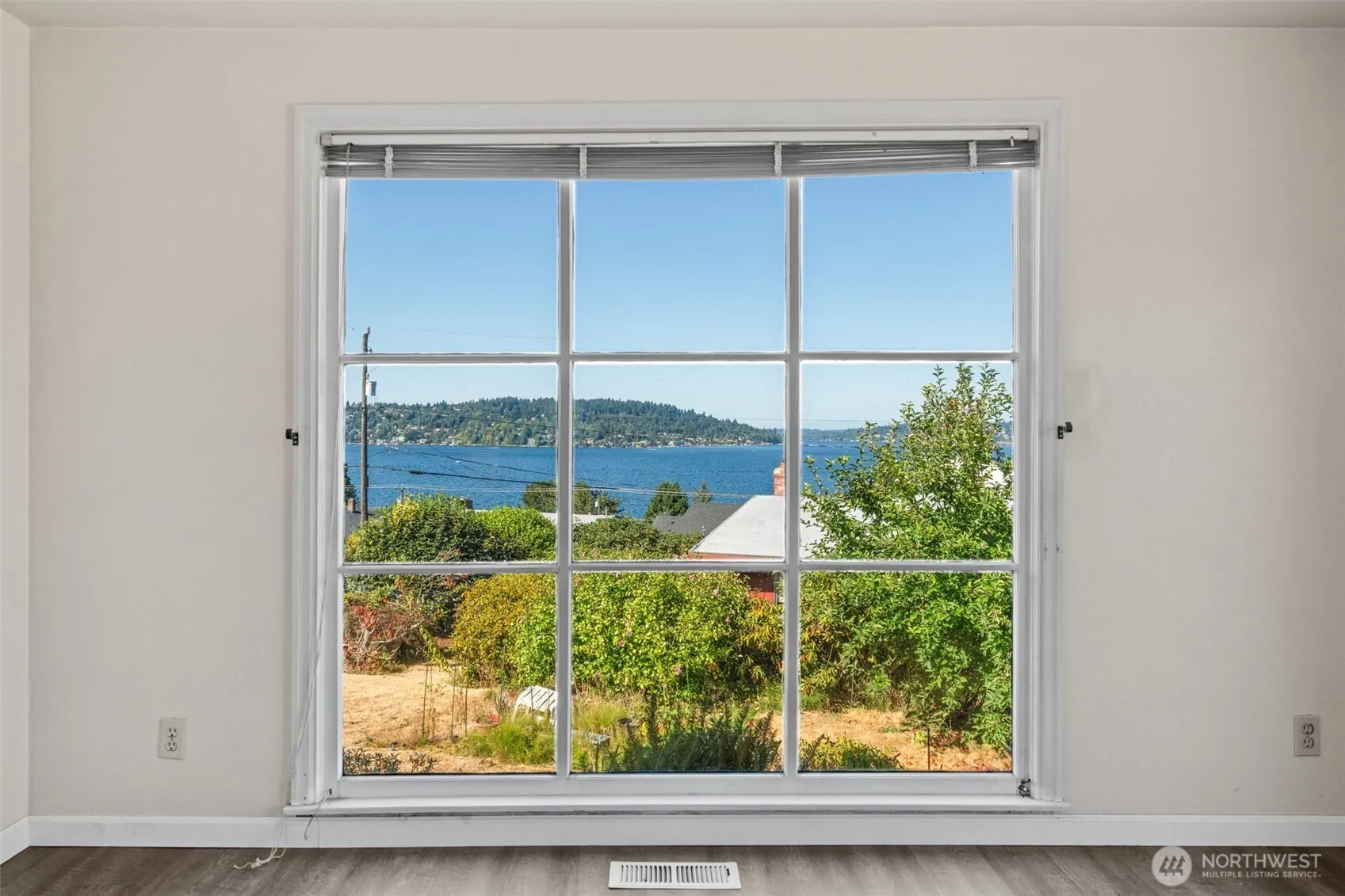 Property photo for 10658 Laurel Lane S, Seattle