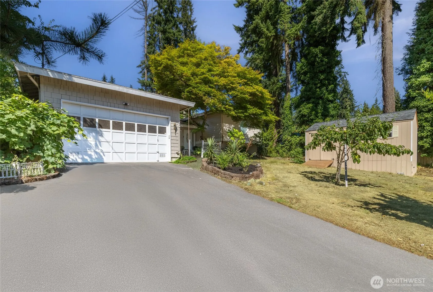 Property photo for 15212 Cascadian Way, Lynnwood photo 2