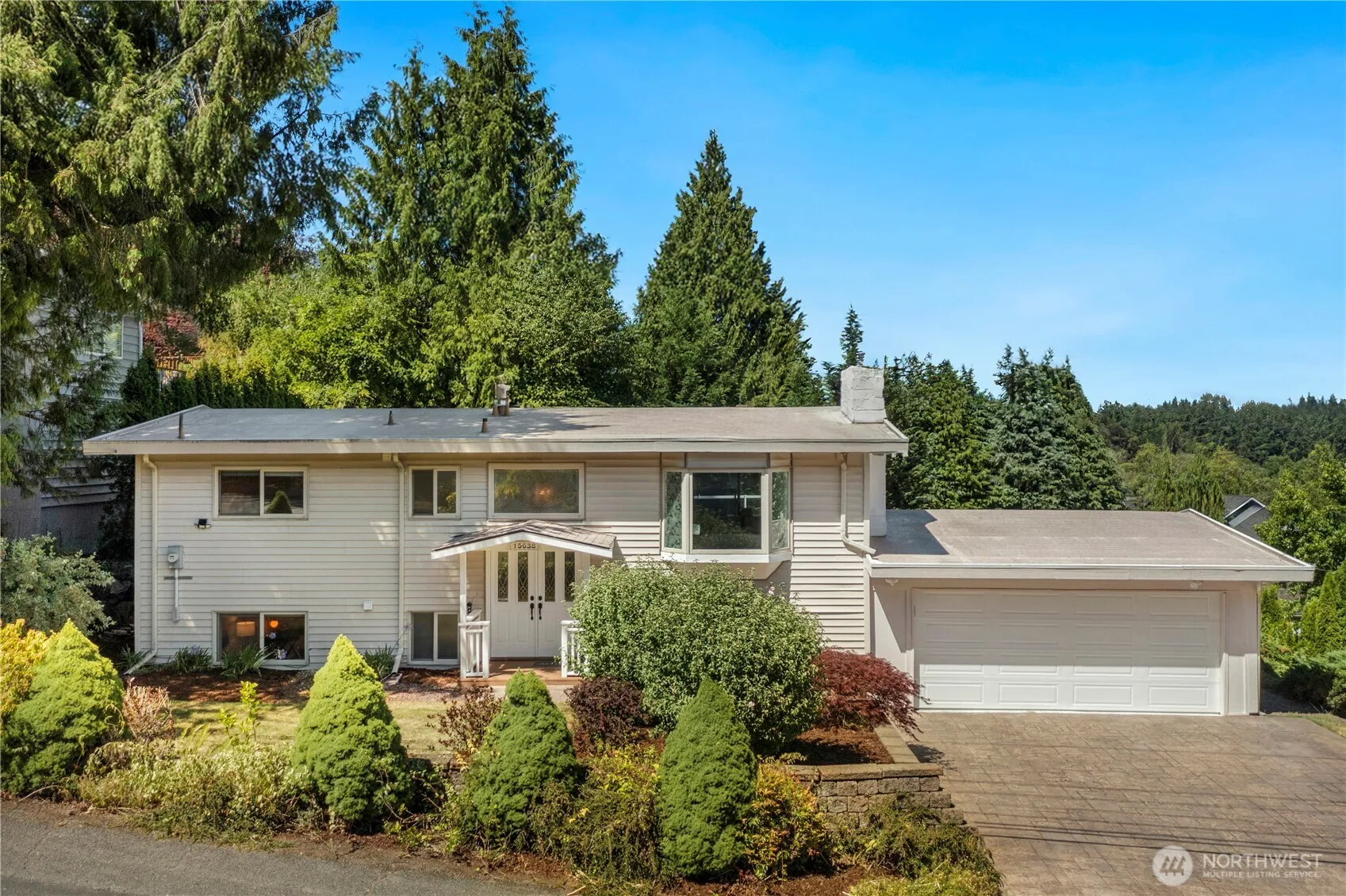 Property photo for 15638 Se 24th Street, Bellevue