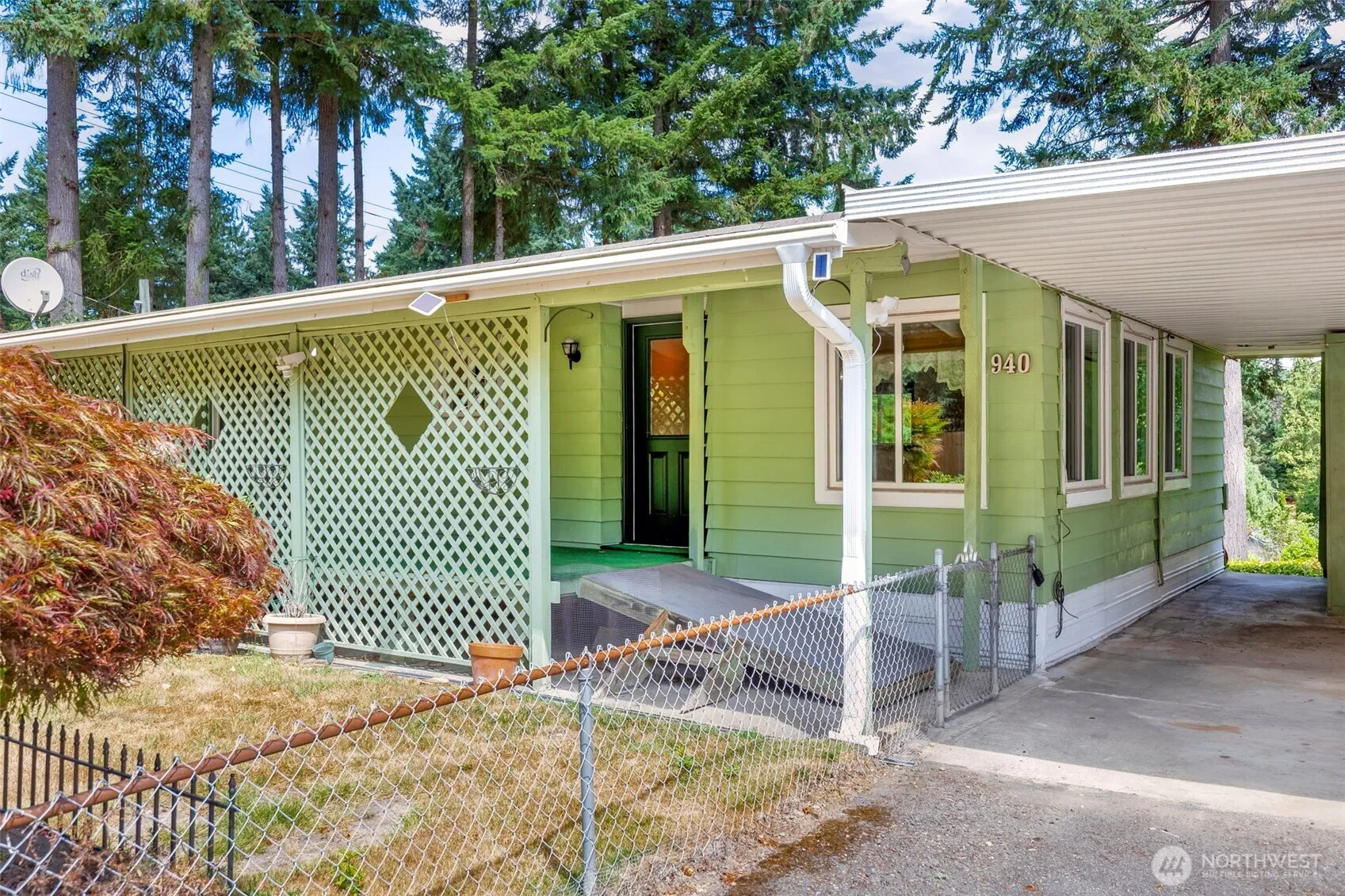 Property photo for 940 Yoder Lane Ne, Bremerton photo 2