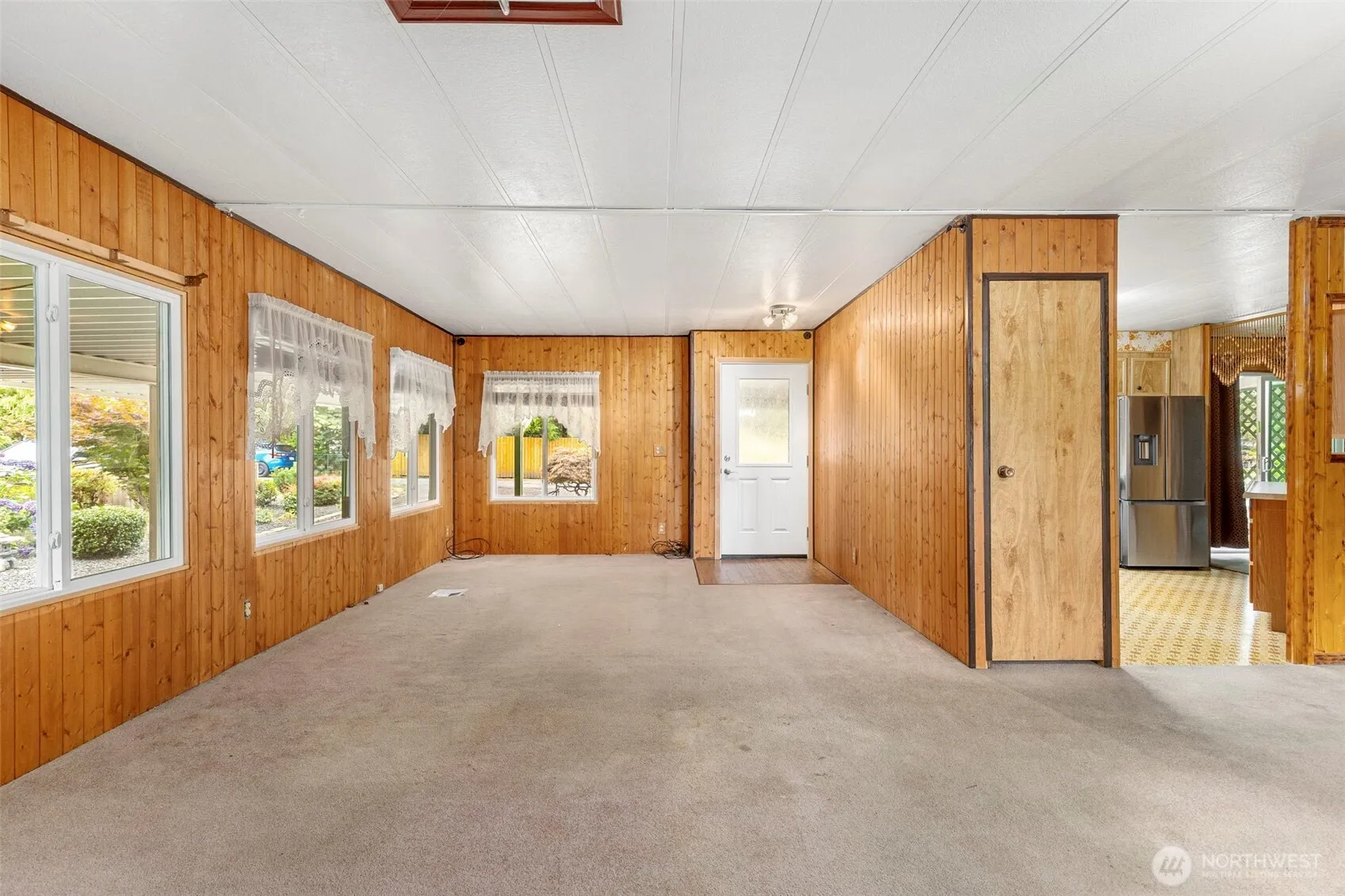 Property photo for 940 Yoder Lane Ne, Bremerton photo 4