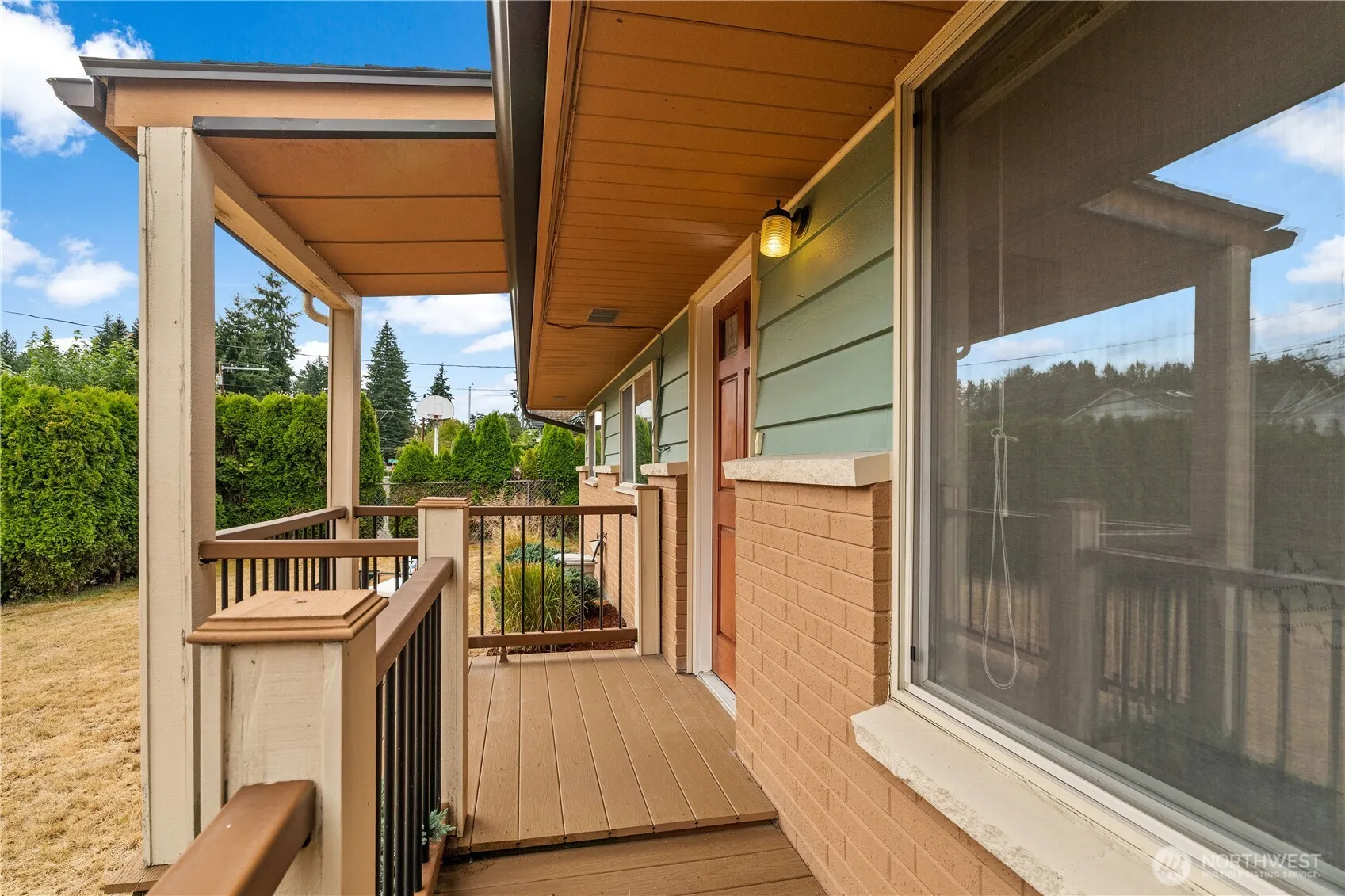 Property photo for 1701 126th Street, Everett photo 2