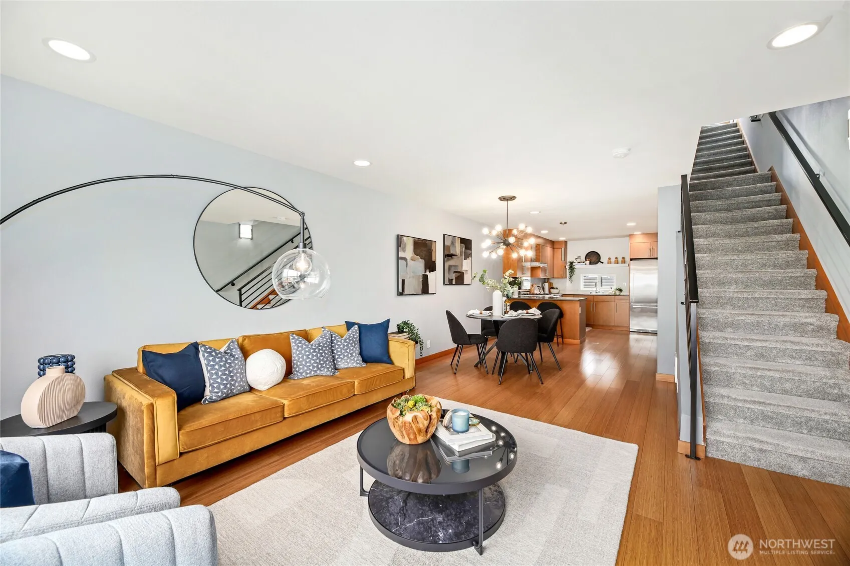 Property photo for 4710 37th Avenue Sw #b, Seattle photo 3