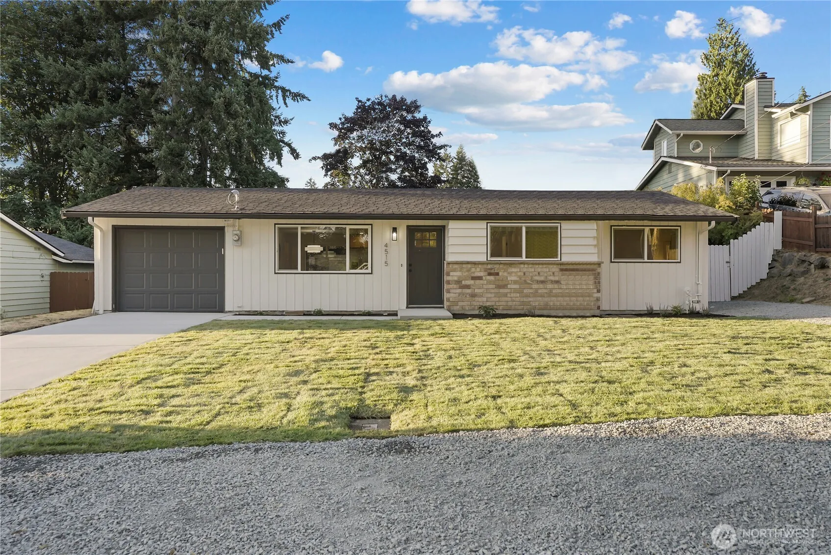 Property photo for 4515 181st Place Sw, Lynnwood photo 2