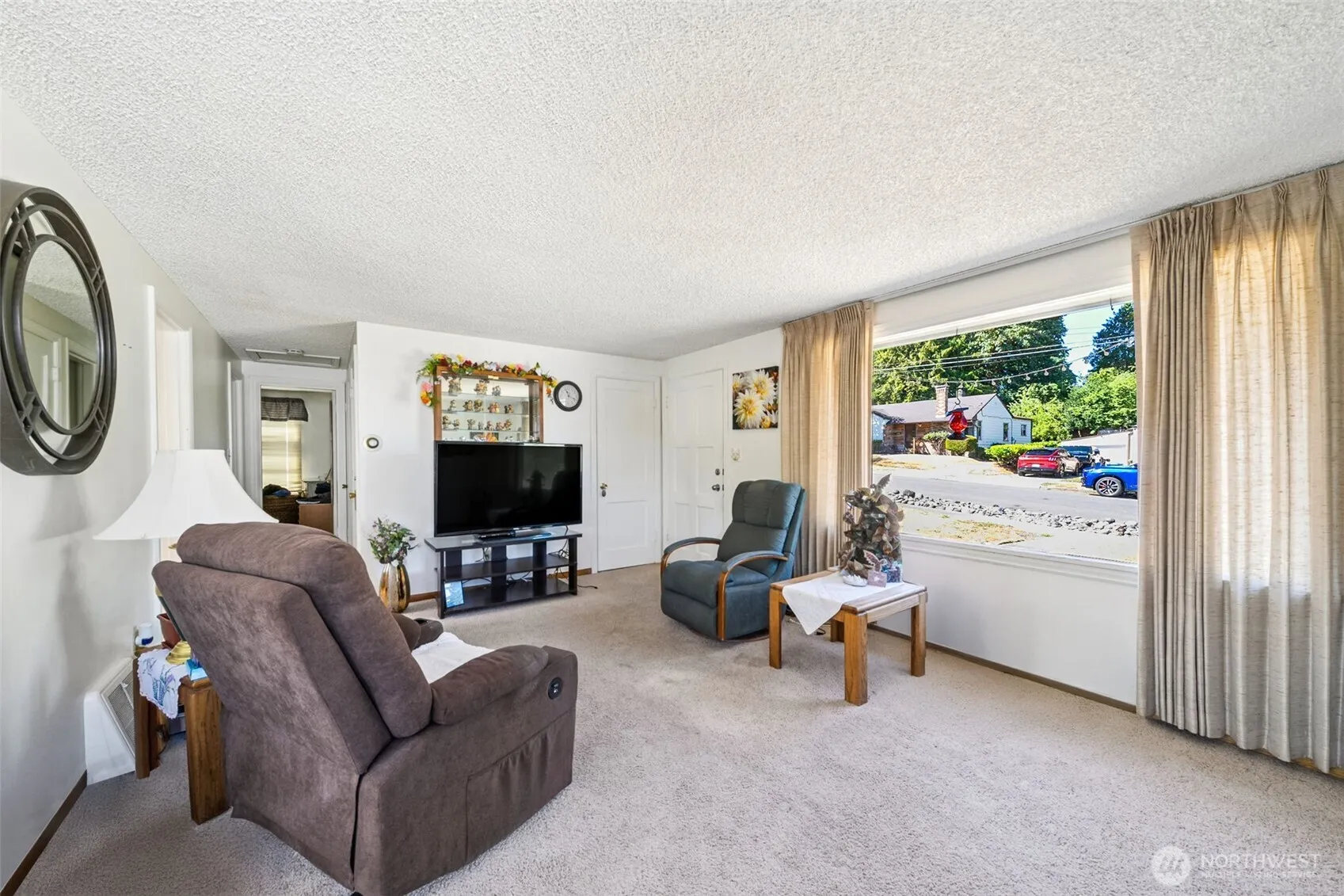 Property photo for 11446 70th Place S, Seattle photo 4