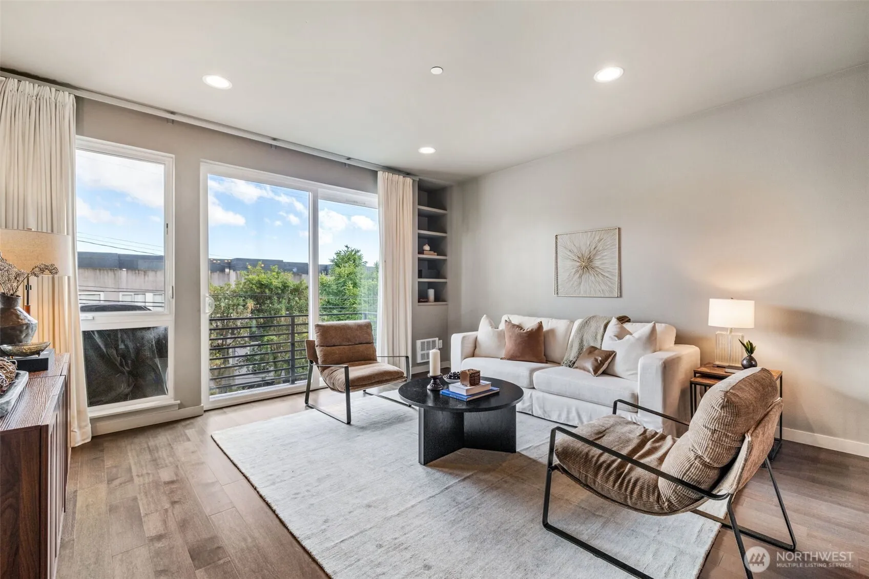 Property photo for 1616 E Yesler Way, Seattle photo 5