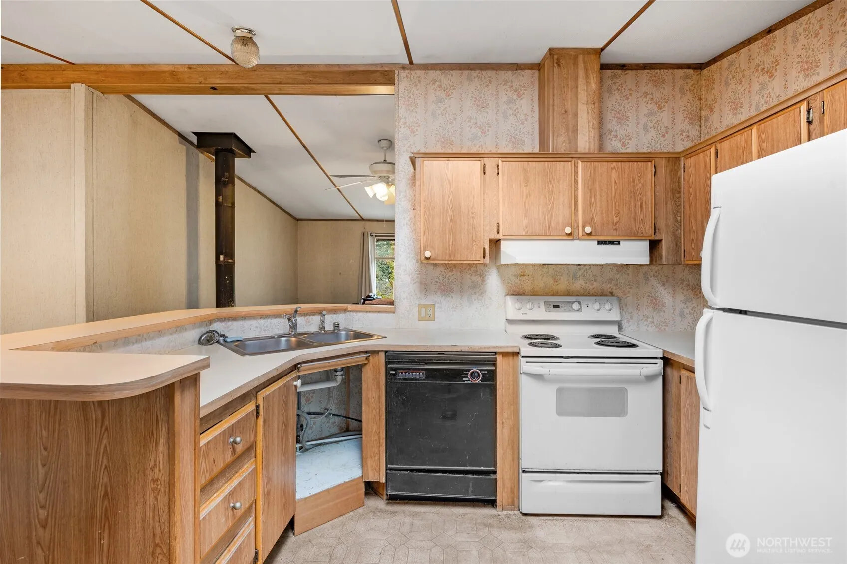 Property photo for 10029 Montana Road, Everett photo 5