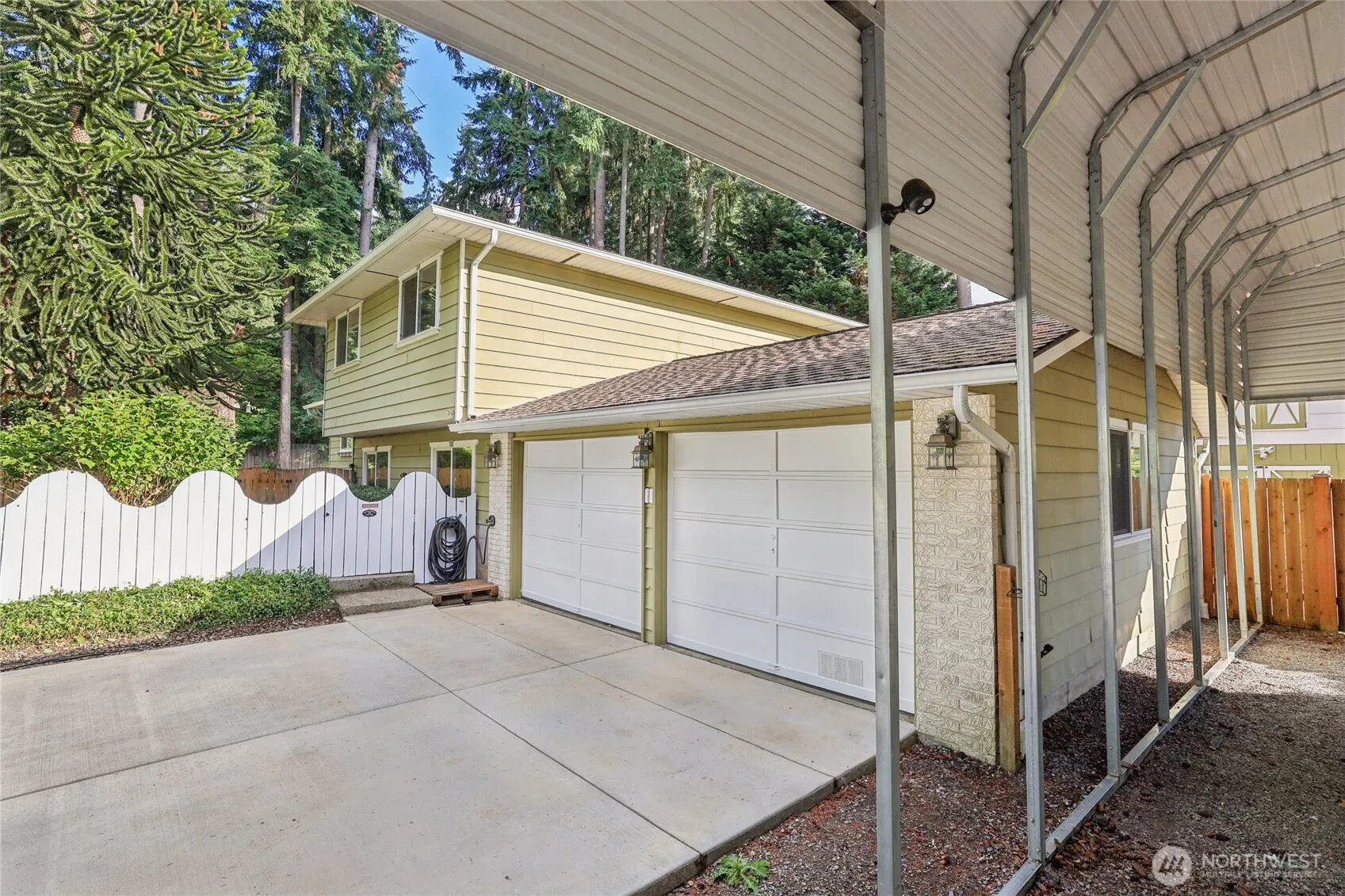 Property photo for 3124 198th Place Se, Bothell photo 2