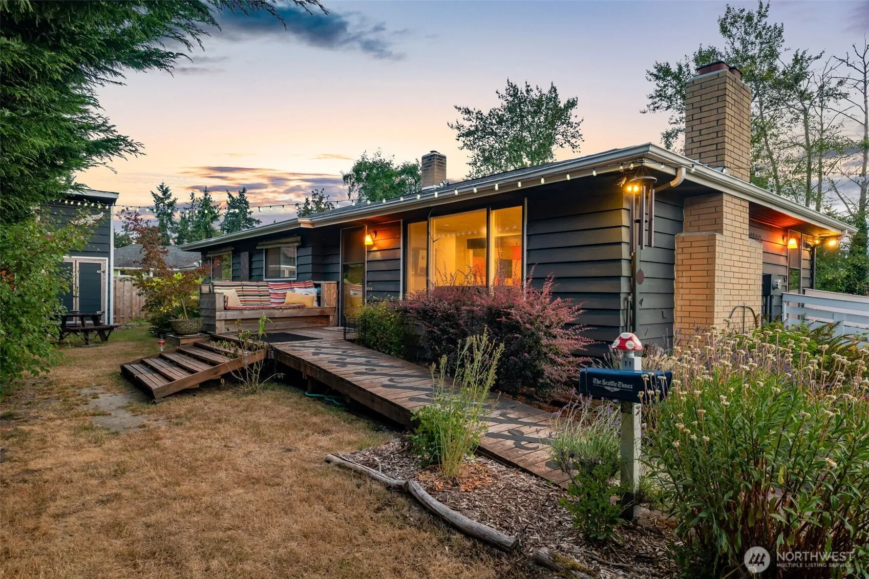 Property photo for 11803 14th Avenue S, Seattle photo 2