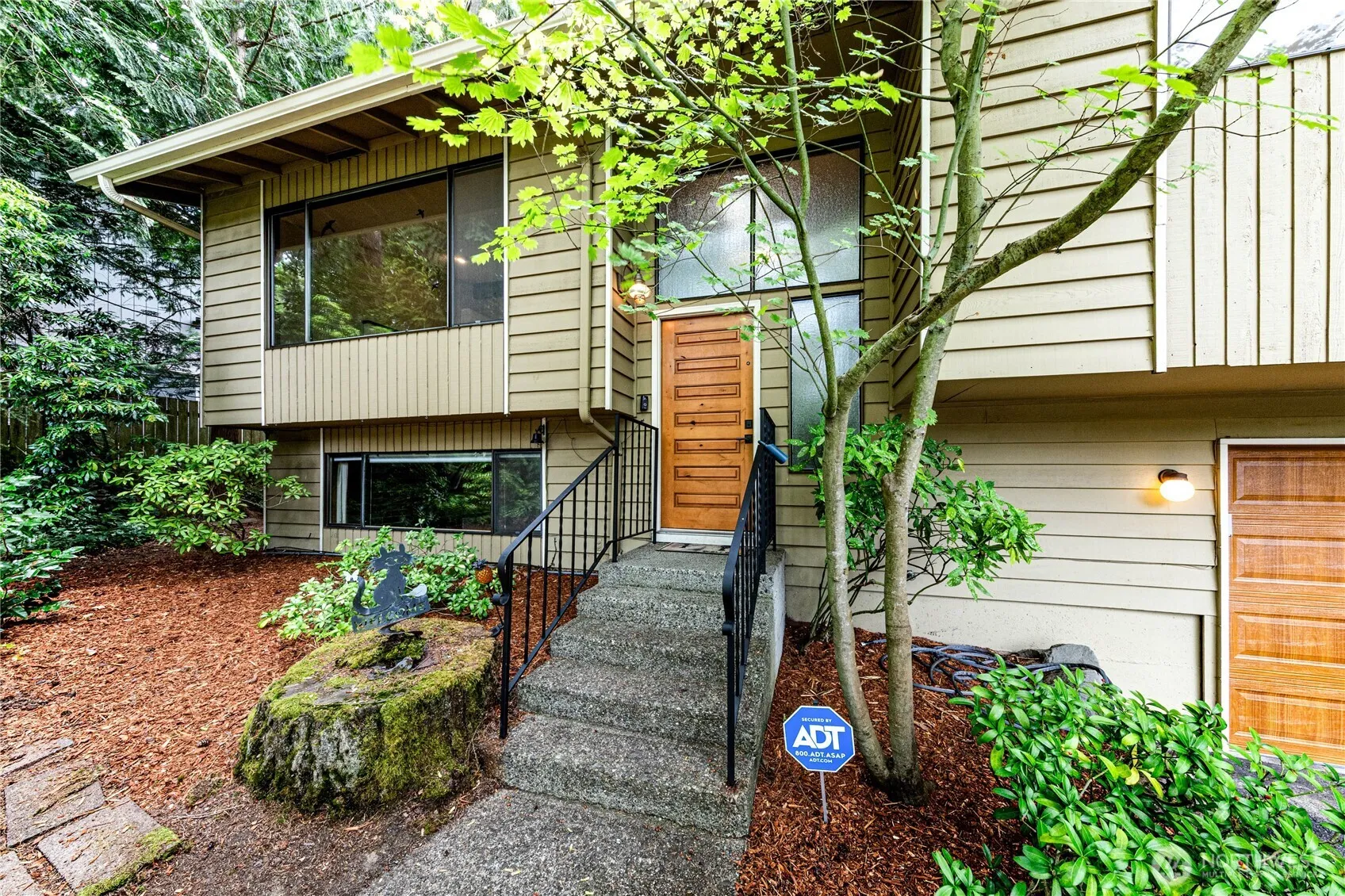 Property photo for 5410 189th Street Sw, Lynnwood photo 2