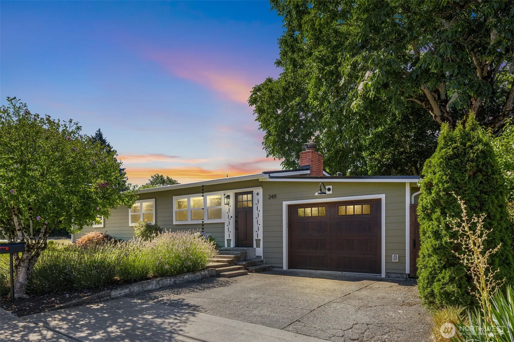 Property photo for 2411 Ne 7th St, Renton