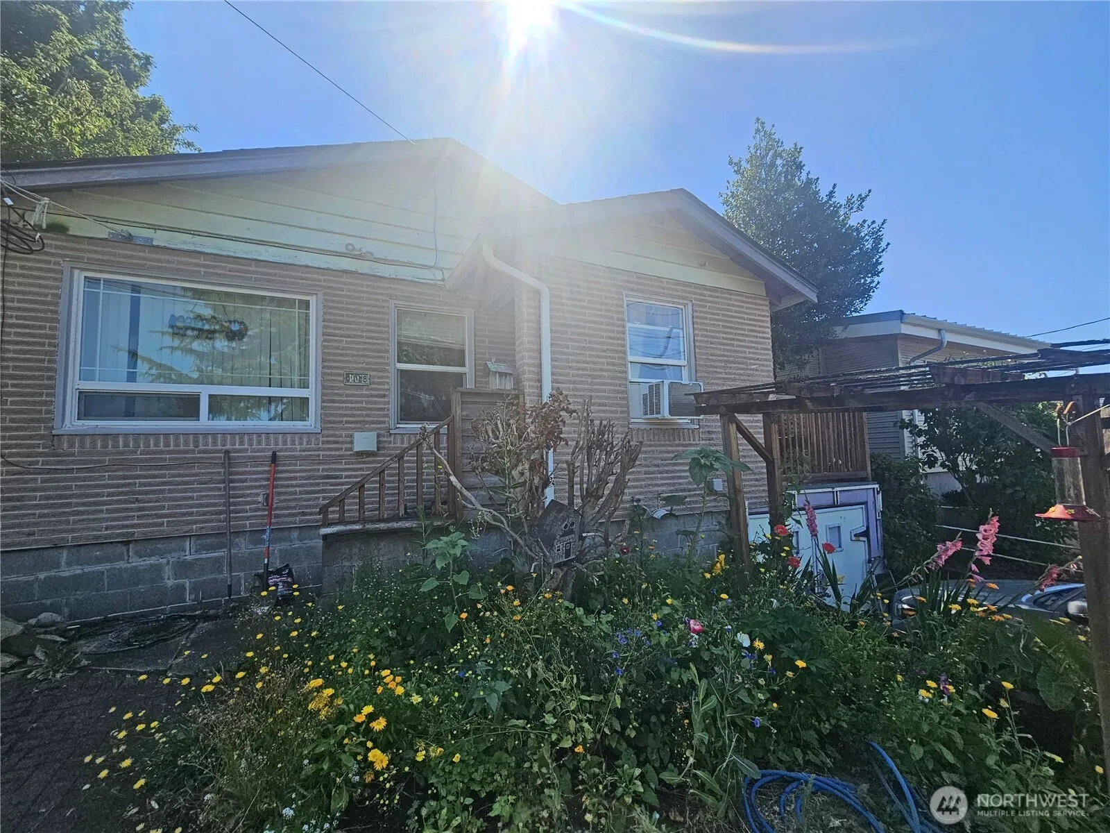 Property photo for 1118 Perry Avenue, Bremerton photo 2