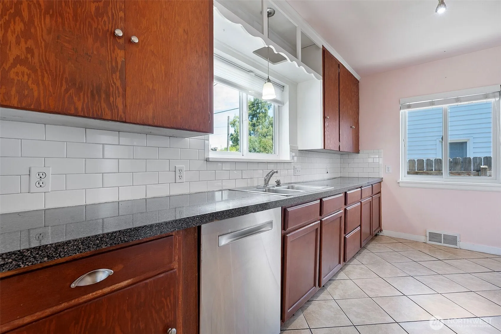 Property photo for 2915 N 12th Street, Tacoma photo 3