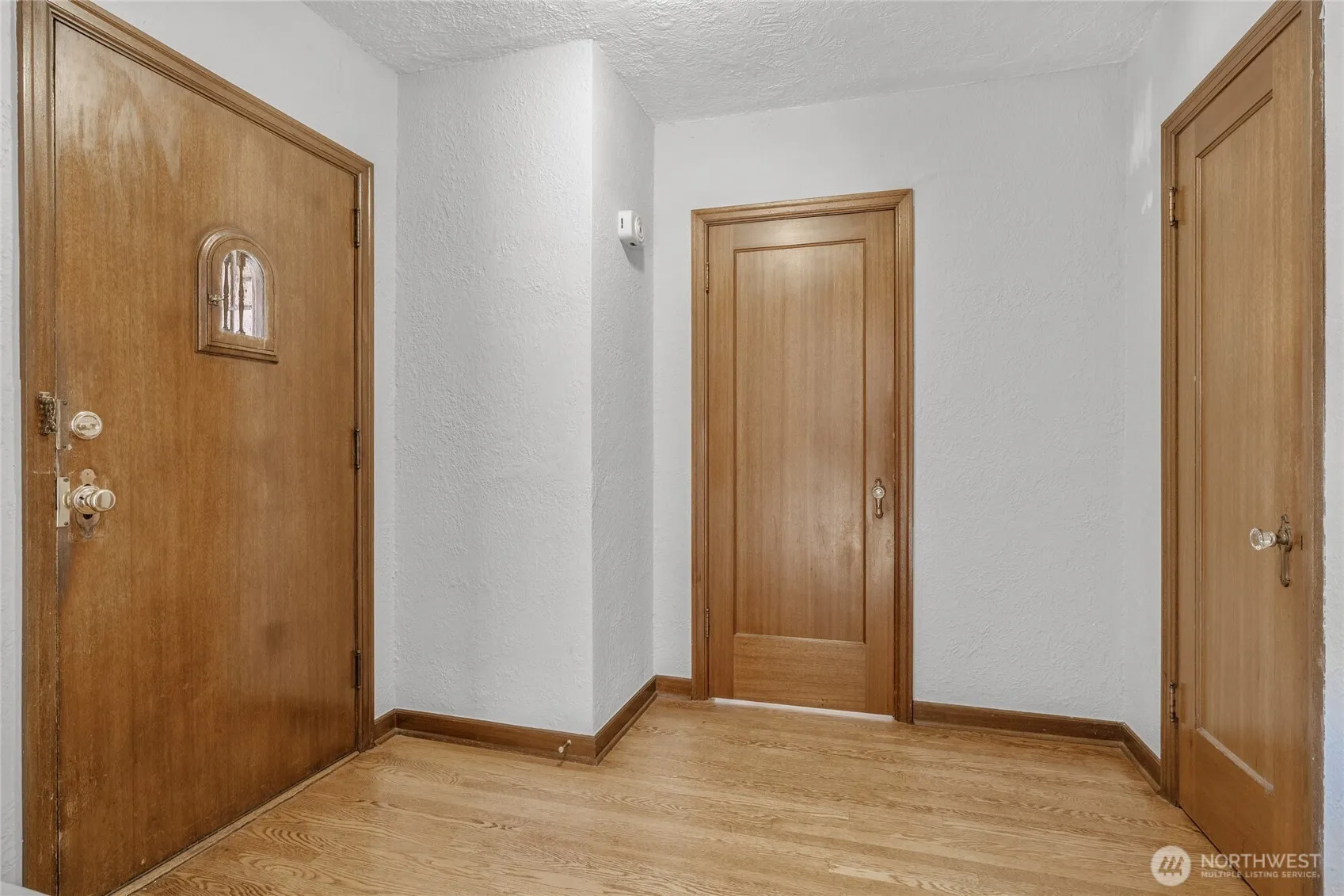 Property photo for 1015 Ne 71st Street, Seattle photo 3