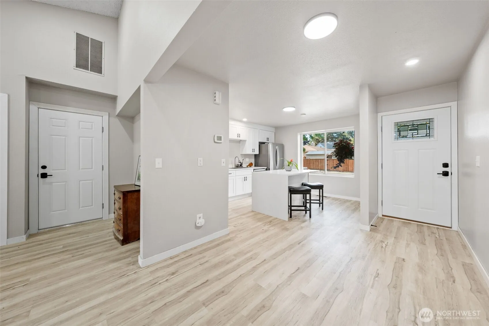 Property photo for 12607 Se 317th Street, Auburn photo 3