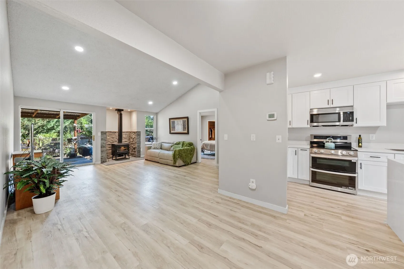 Property photo for 12607 Se 317th Street, Auburn photo 2