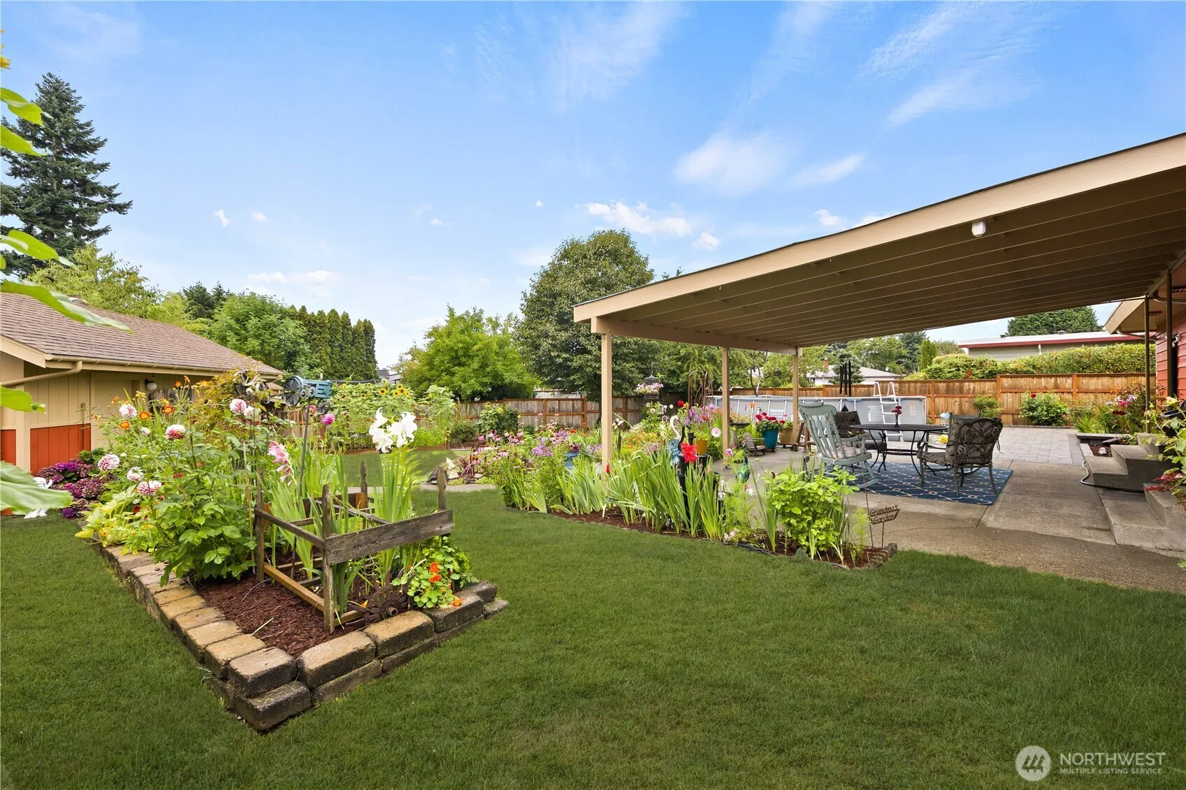 Property photo for 813 Jefferson Avenue Ne, Renton photo 4