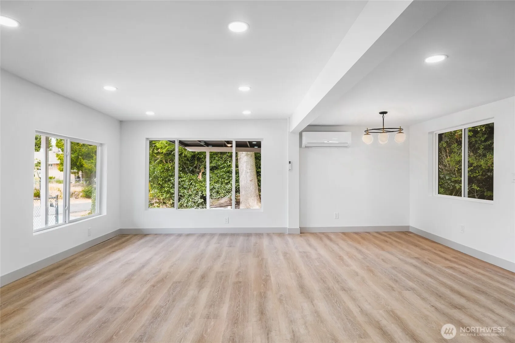 Property photo for 10824 4th Avenue S, Seattle photo 4