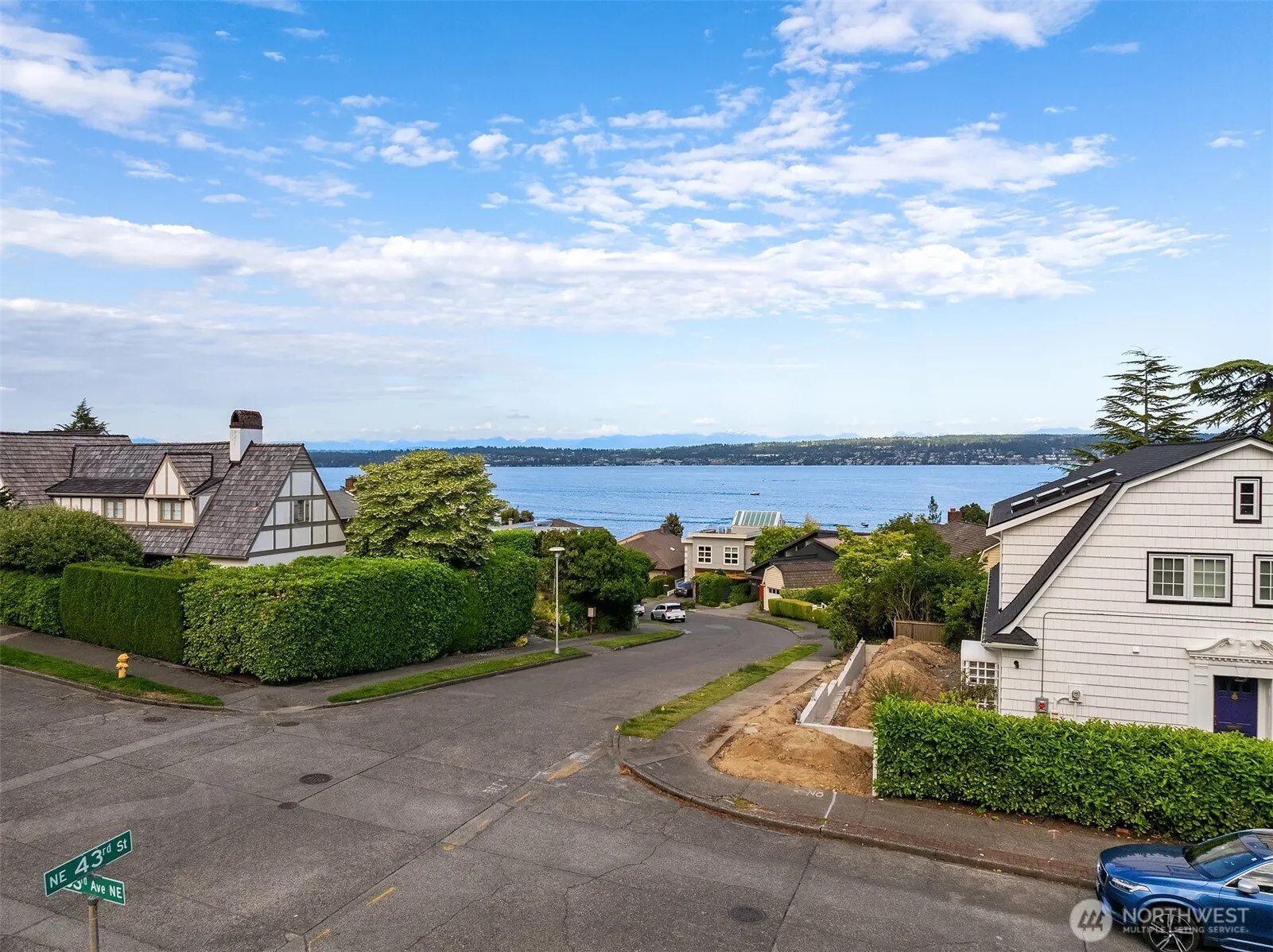 Property photo for 5217 Ne 43rd Street, Seattle photo 5