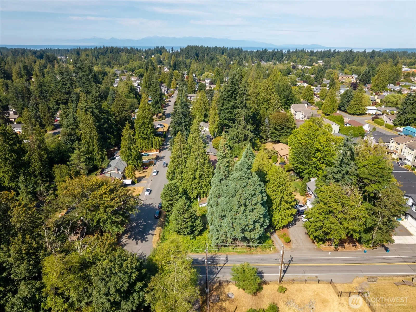 Property photo for 15304 44th Avenue W, Lynnwood photo 3