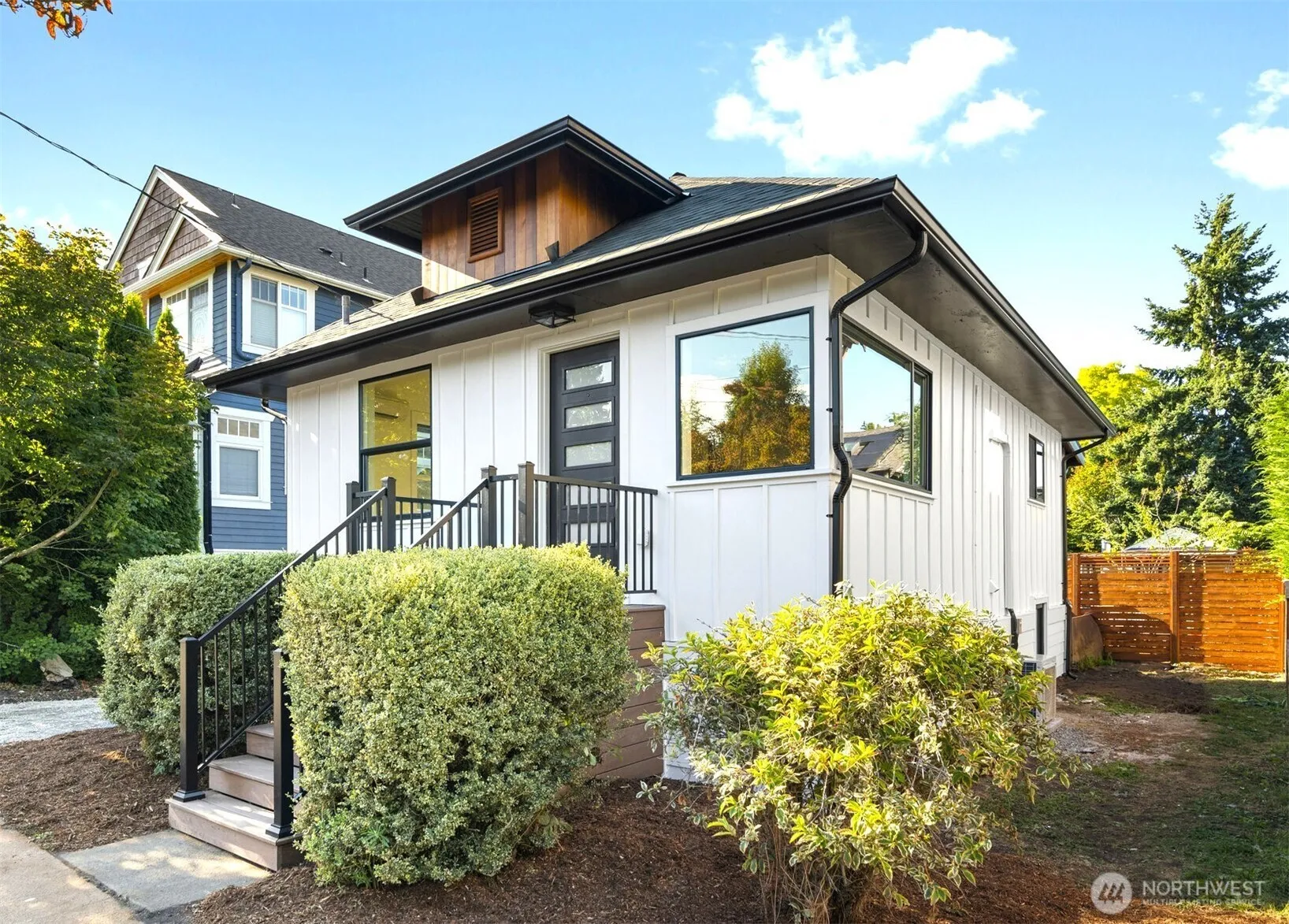 Property photo for 706 N 67th Street, Seattle photo 3