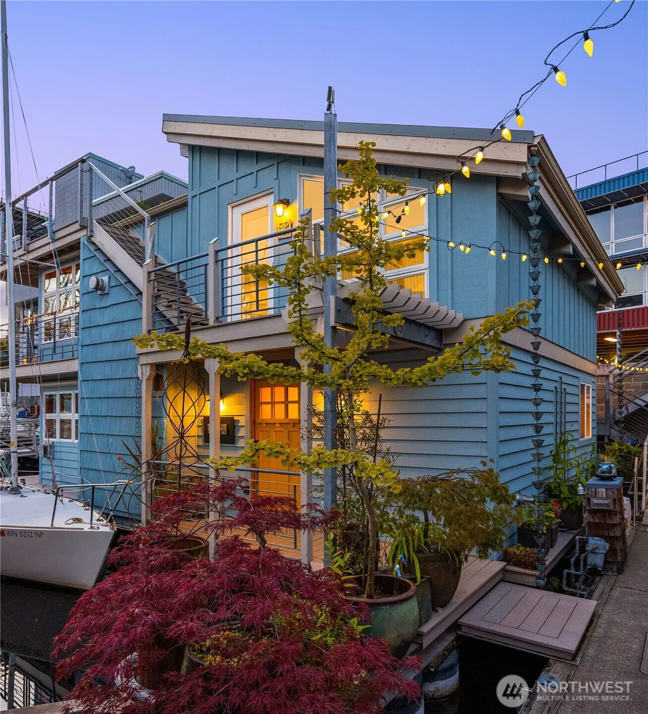 Property photo for 933 N Northlake Way #15, Seattle