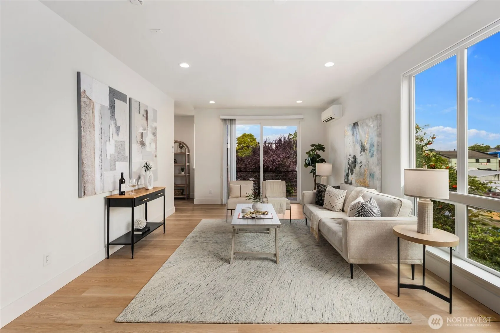 Property photo for 931 N 92nd Street #b, Seattle photo 5