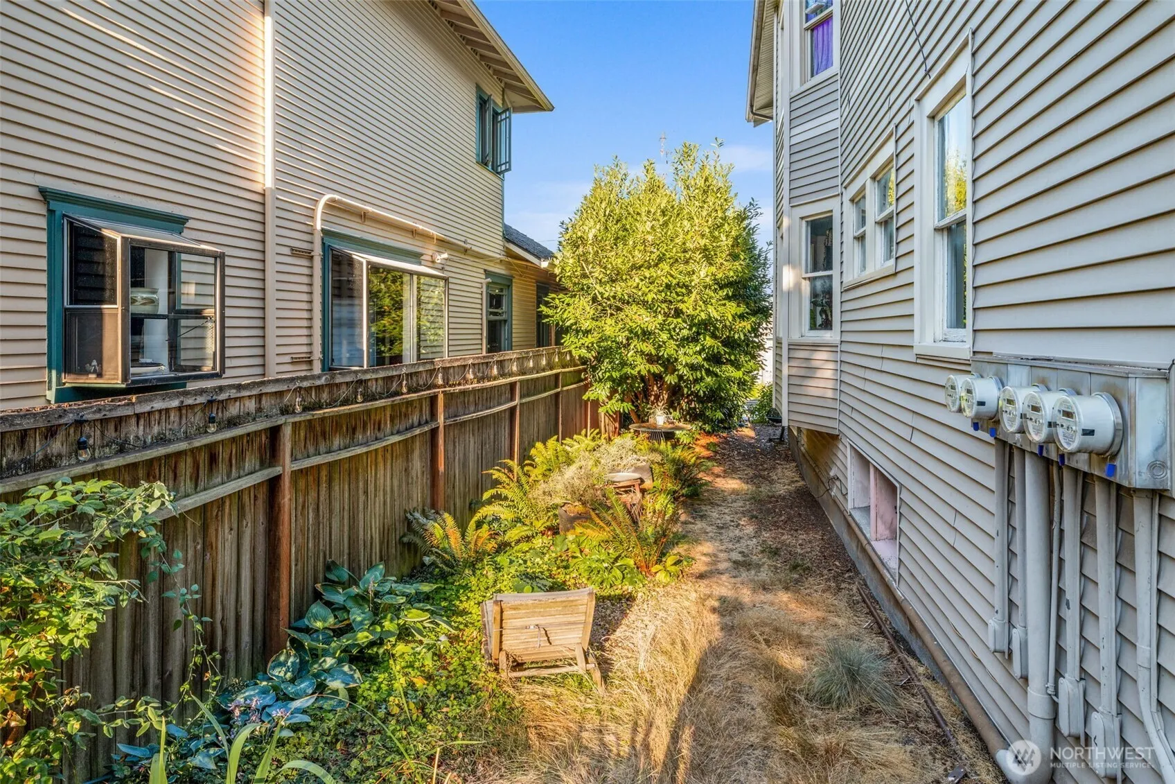Property photo for 4322 5th Avenue Nw, Seattle photo 3