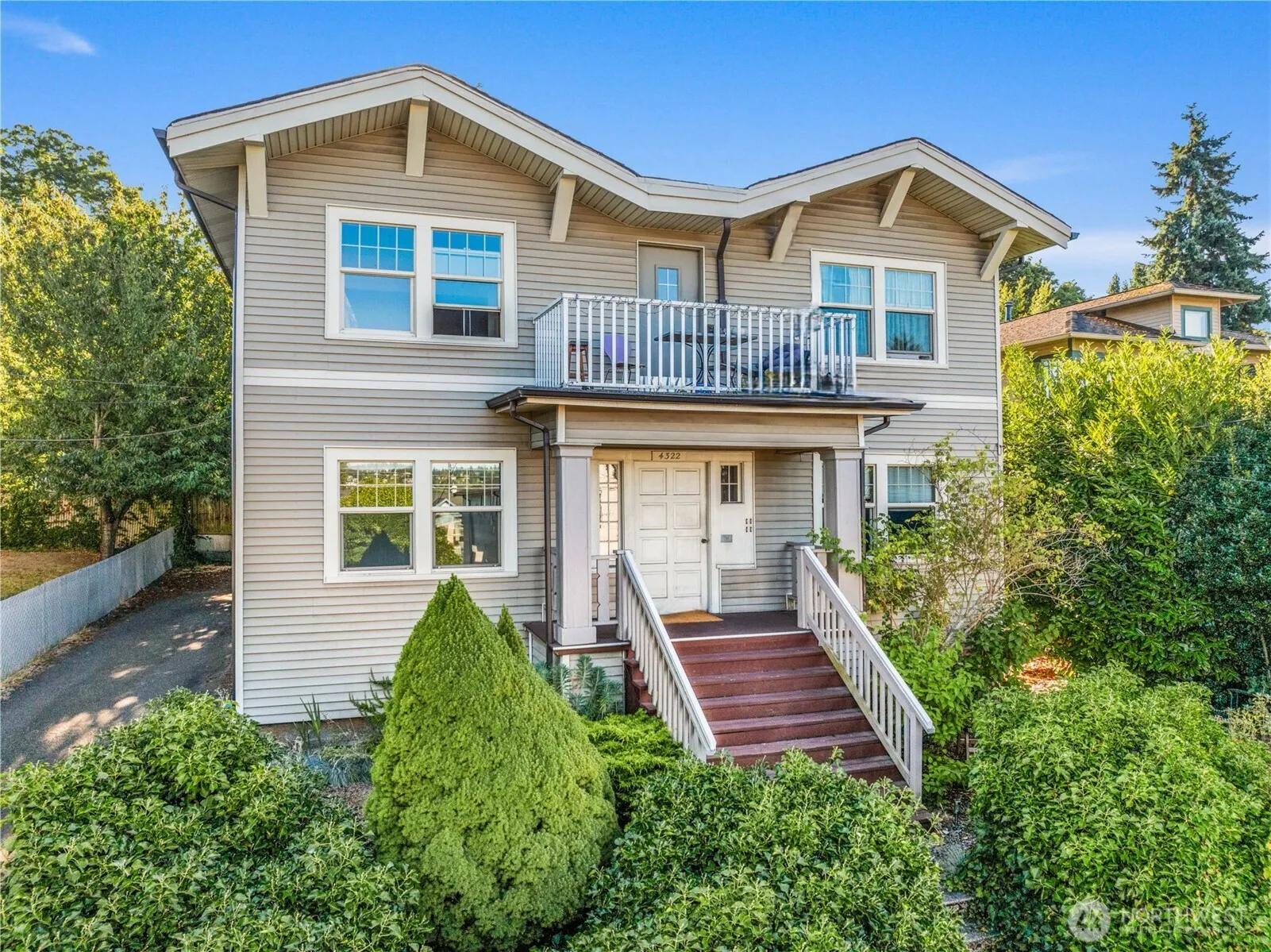 Property photo for 4322 5th Avenue Nw, Seattle