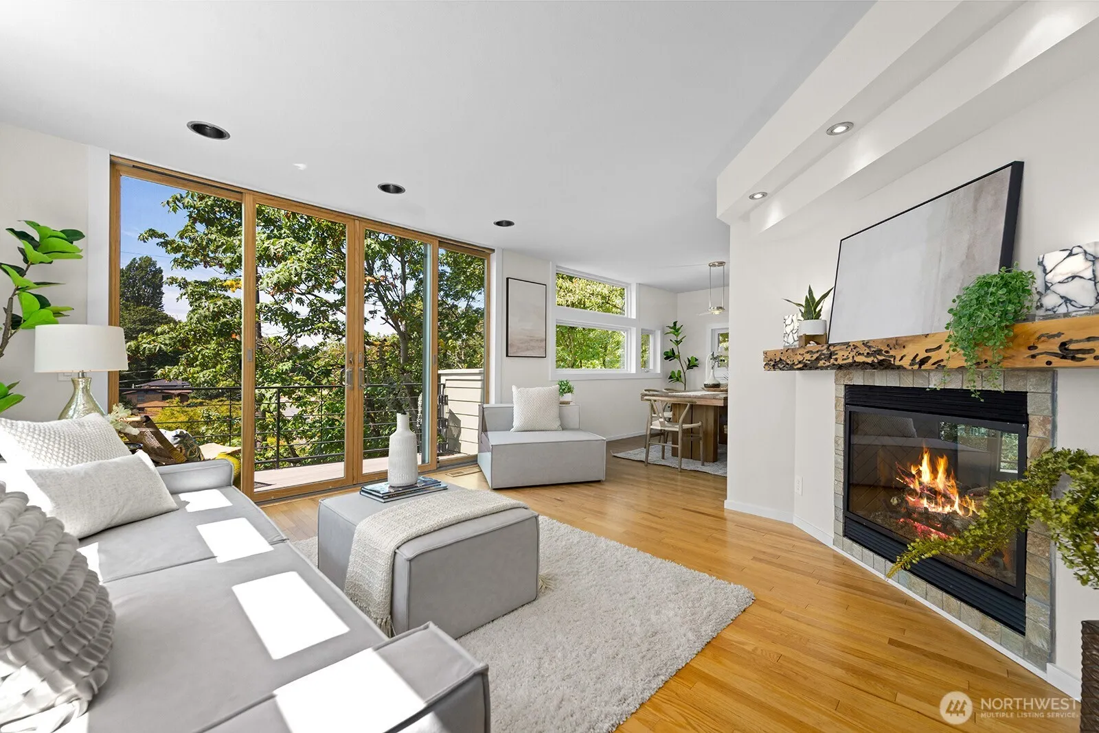 Property photo for 4701 S Snoqualmie St, Seattle photo 3