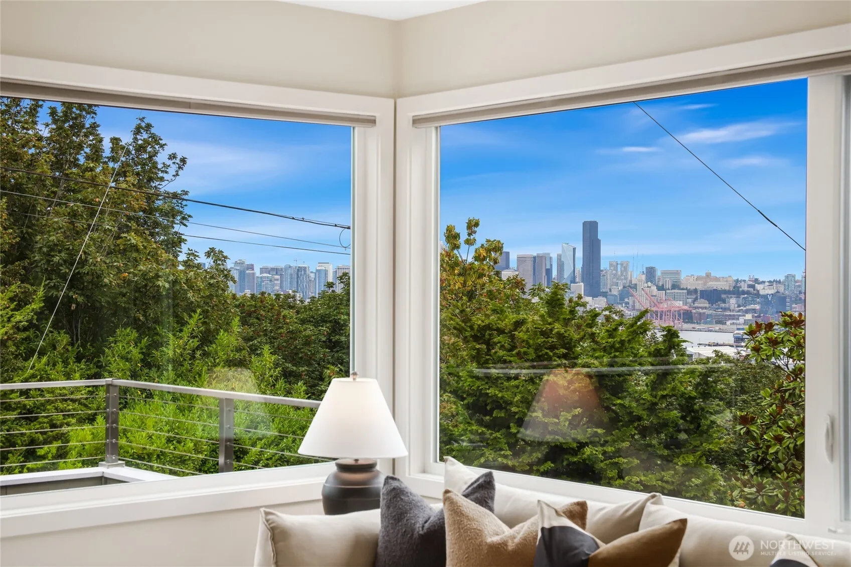 Property photo for 3513 Sw Hanford Street, Seattle photo 5