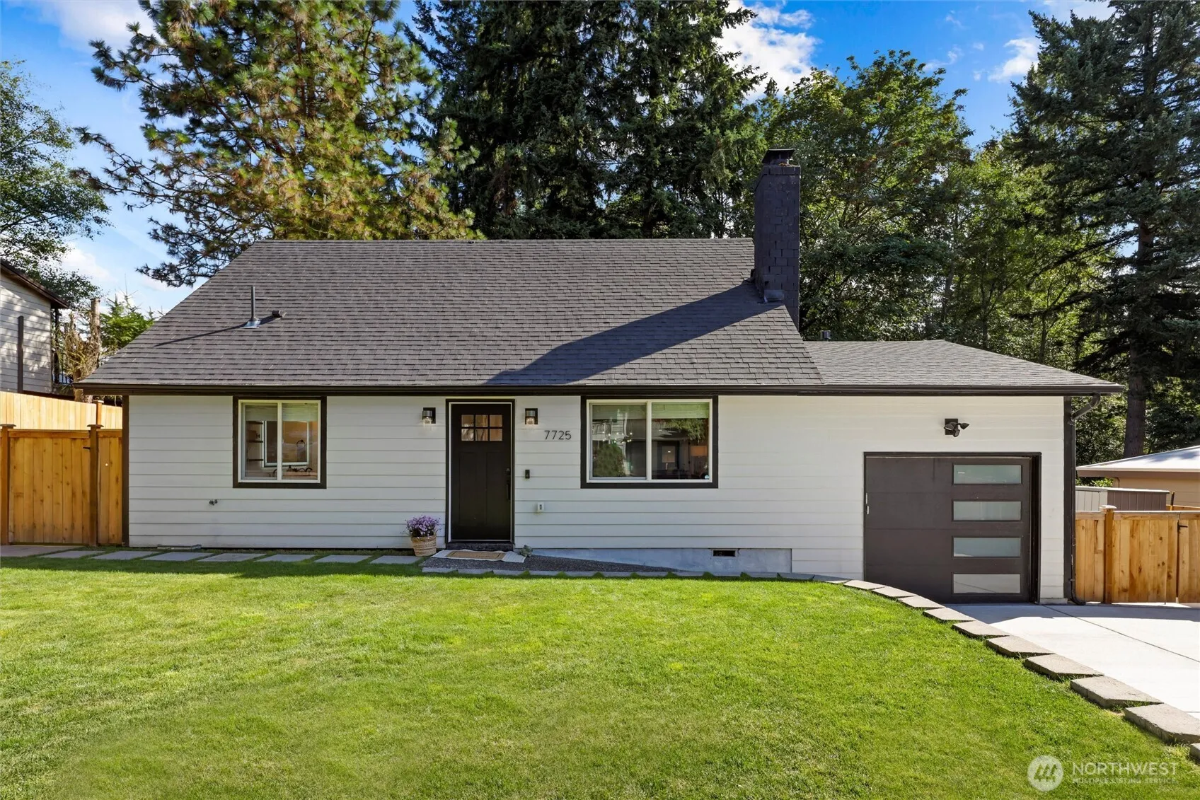 Property photo for 7725 Ne 142nd Pl, Kirkland