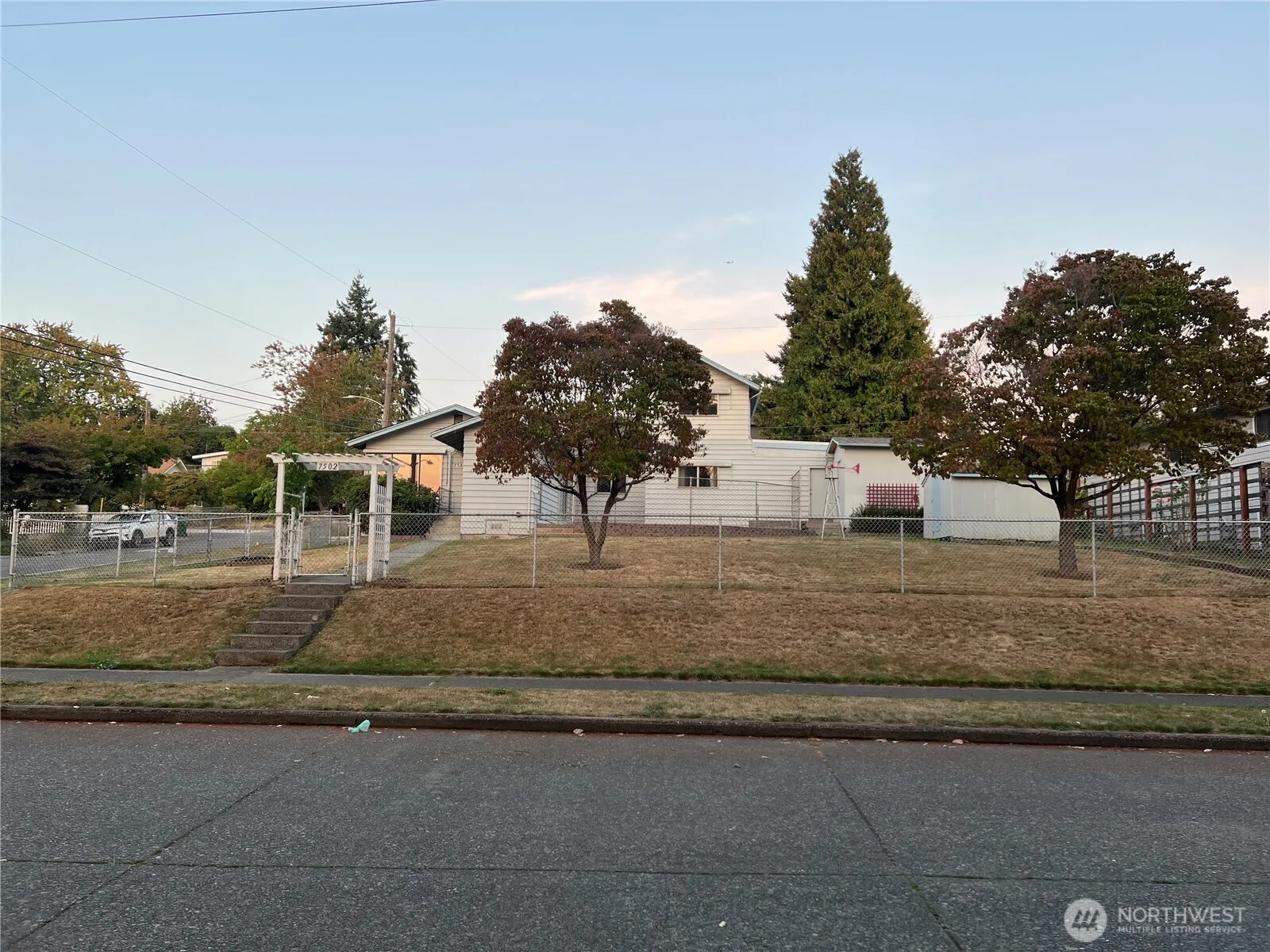 Property photo for 7502 14th Avenue Sw, Seattle